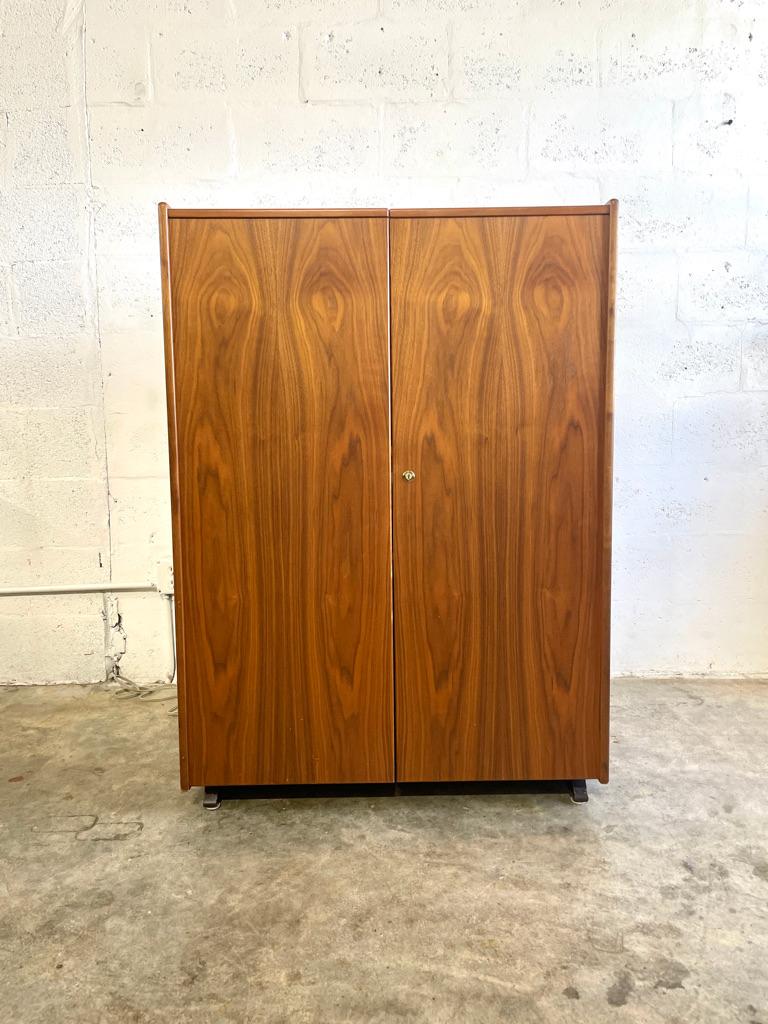 Mid Century Danish Modern “Magic Box” Desk by Mummenthaler & Meier In Good Condition For Sale In Fort Lauderdale, FL