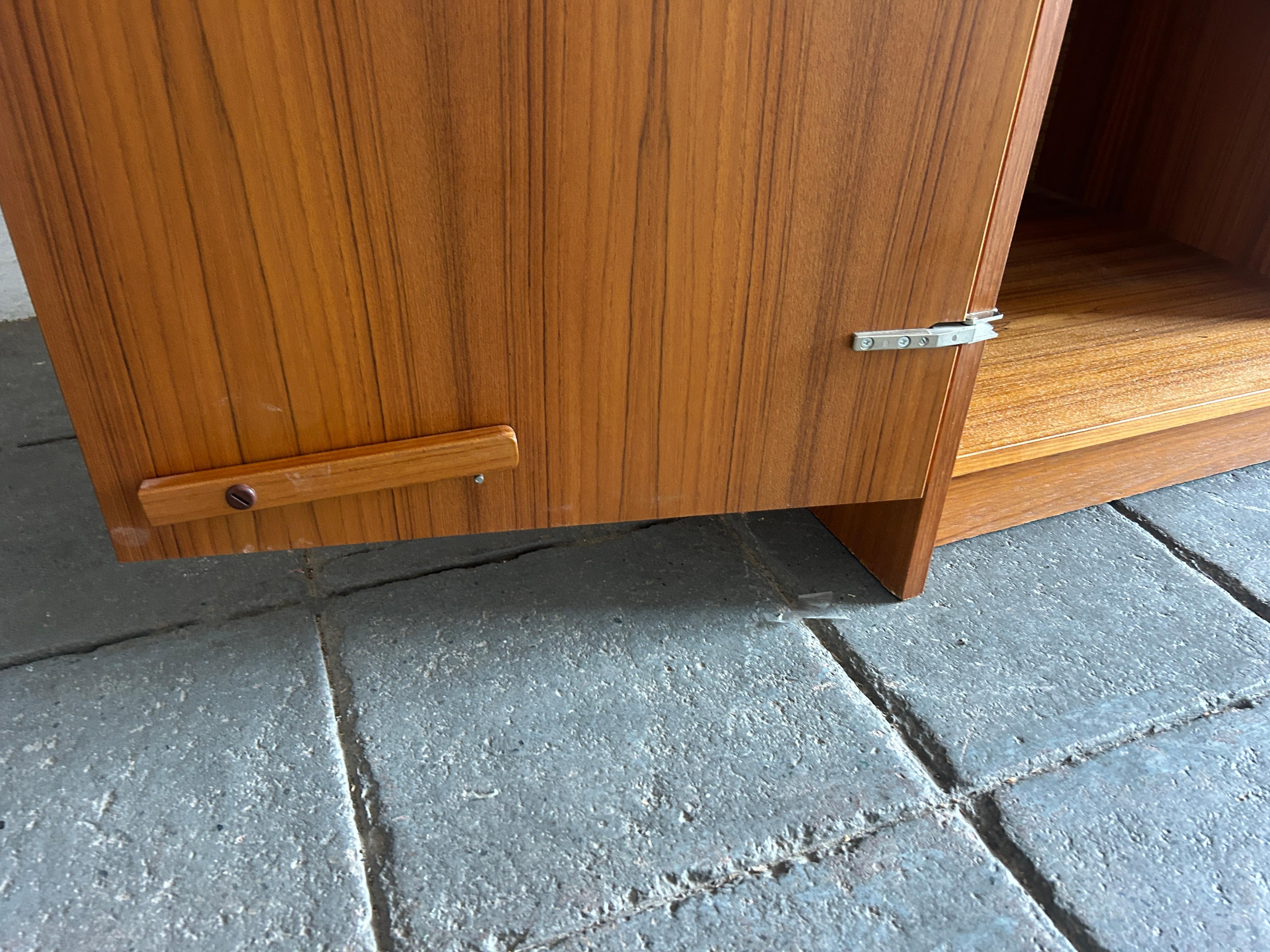 Scrivania danese moderna di metà secolo con scatola magica in teak Made in Denmark in vendita 3
