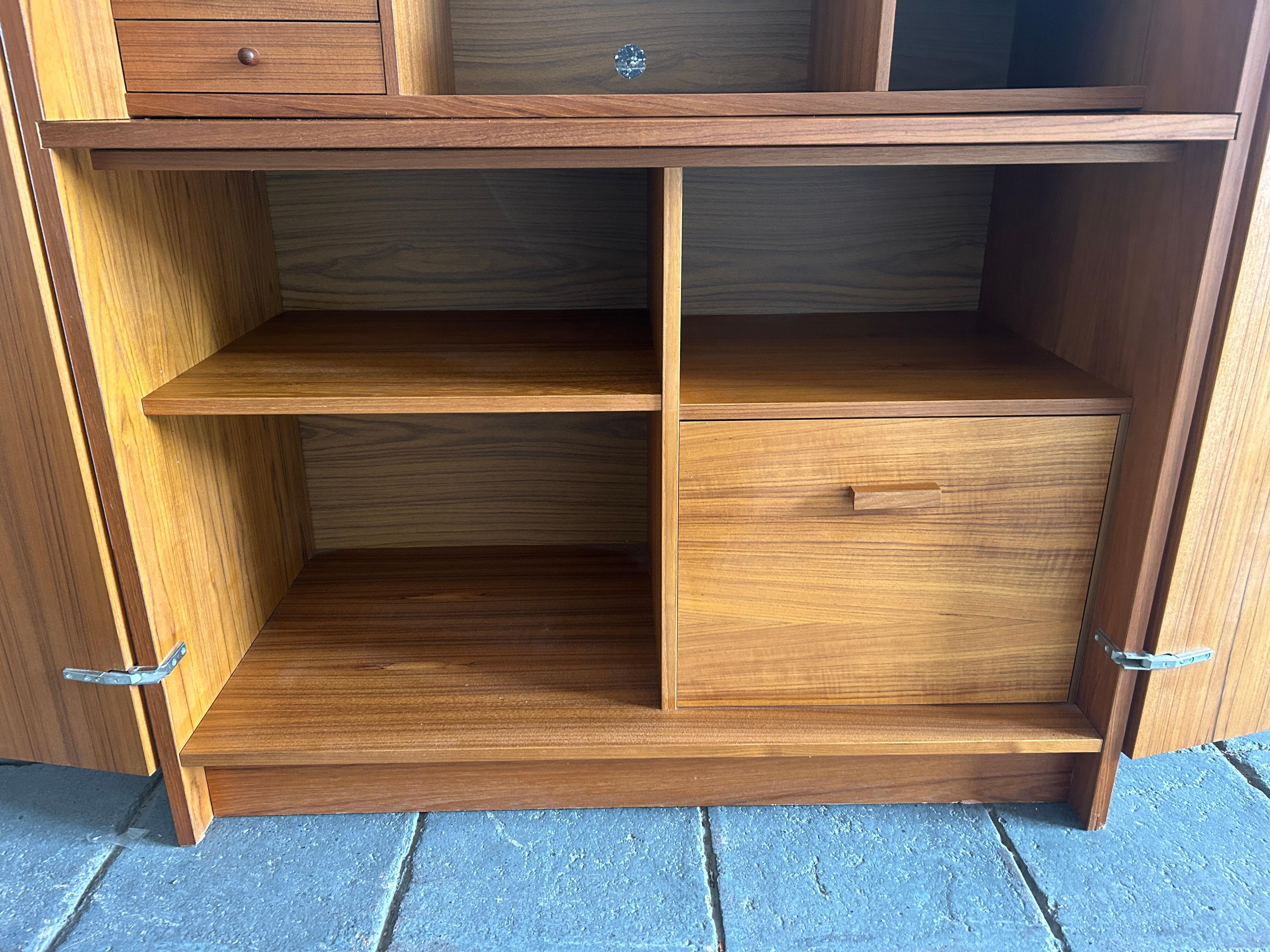 Scrivania danese moderna di metà secolo con scatola magica in teak Made in Denmark in vendita 1