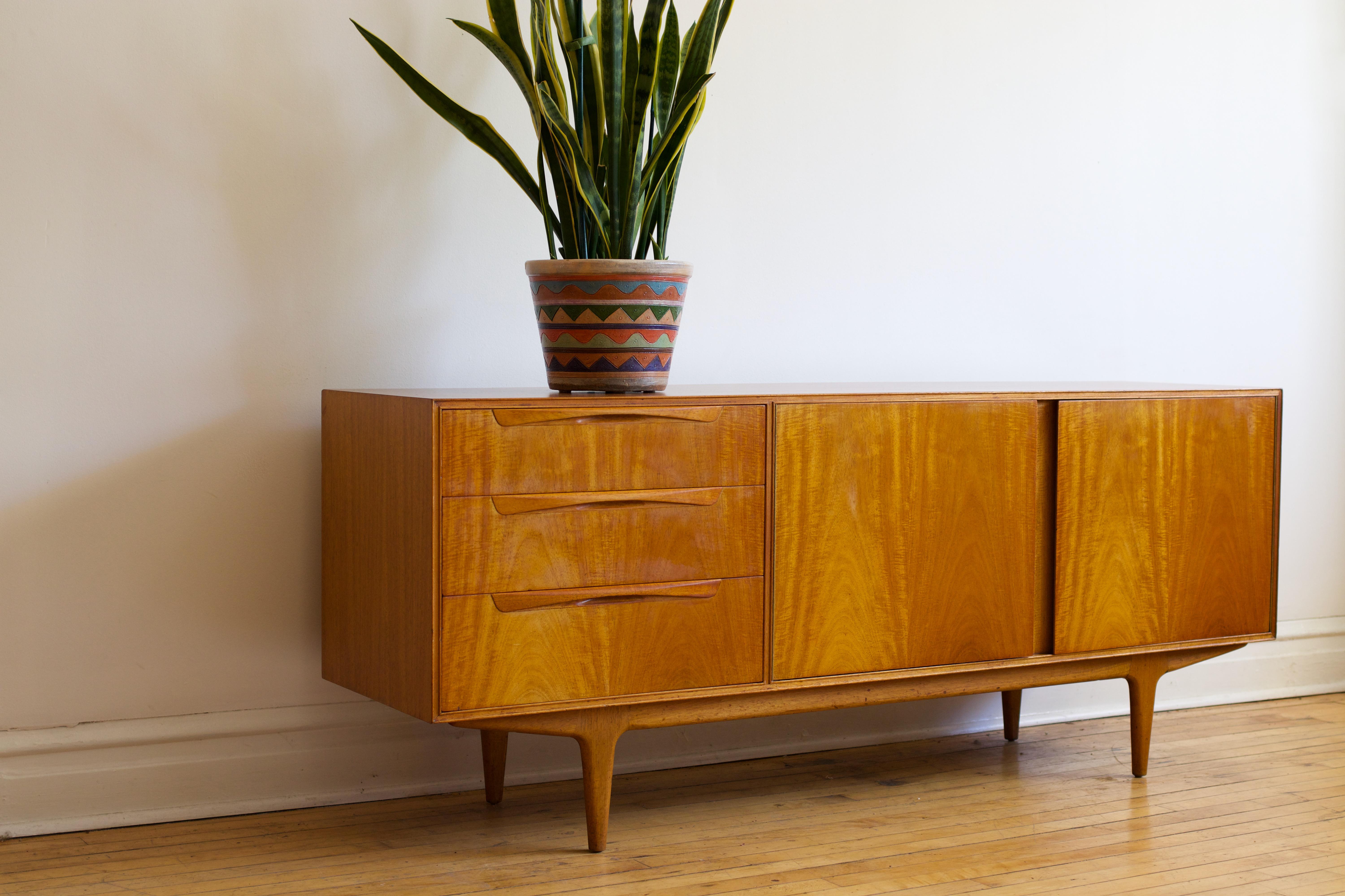 Mid Century Danish Modern McIntosh Bar Credenza 9