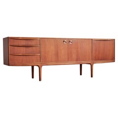 Dänische moderne McIntosh Teakholz-Sideboard aus der Mitte des Jahrhunderts