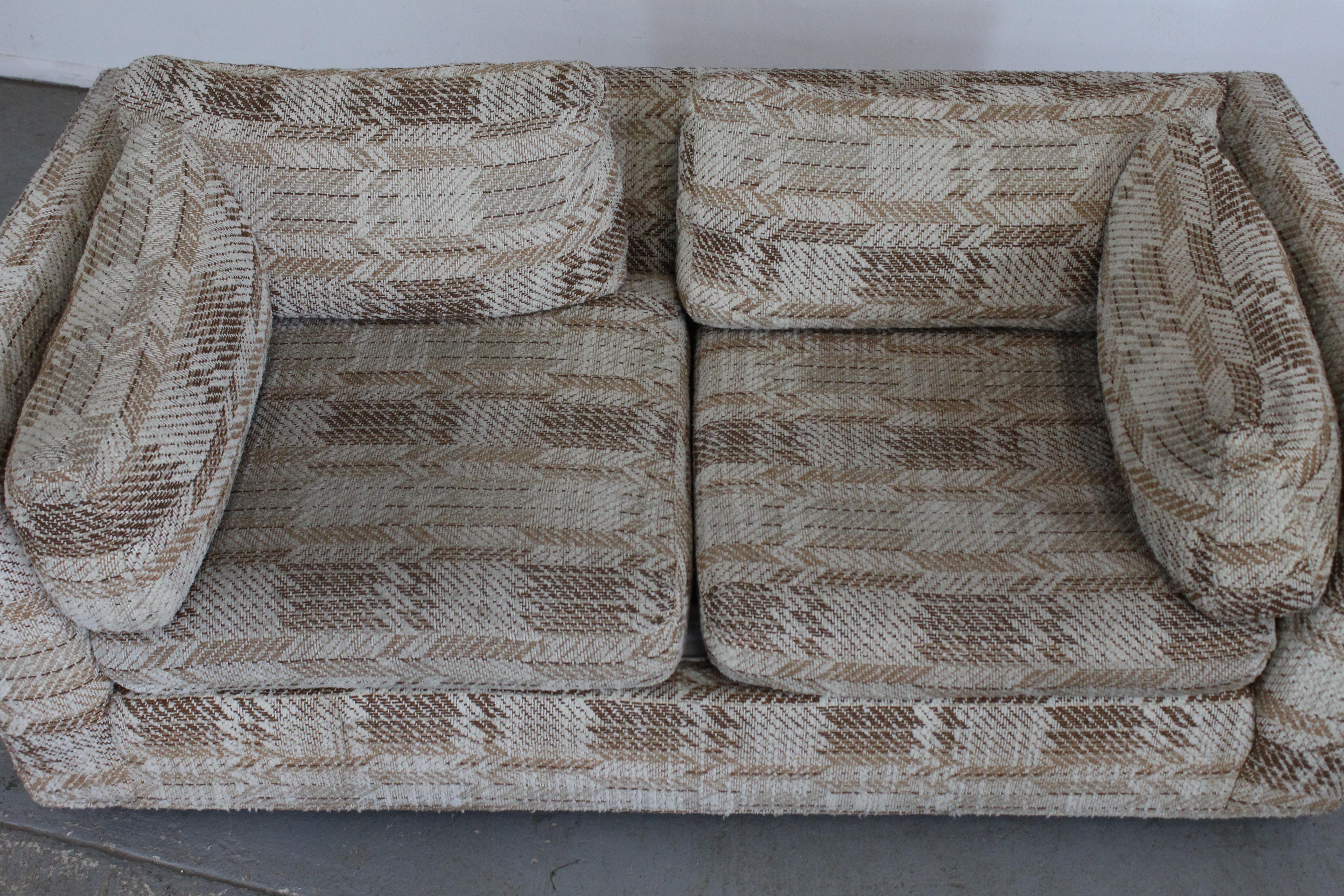 Mid-Century Danish Modern Milo Baughman Style Stratford Love Seat Pit Sofa In Fair Condition In Wilmington, DE