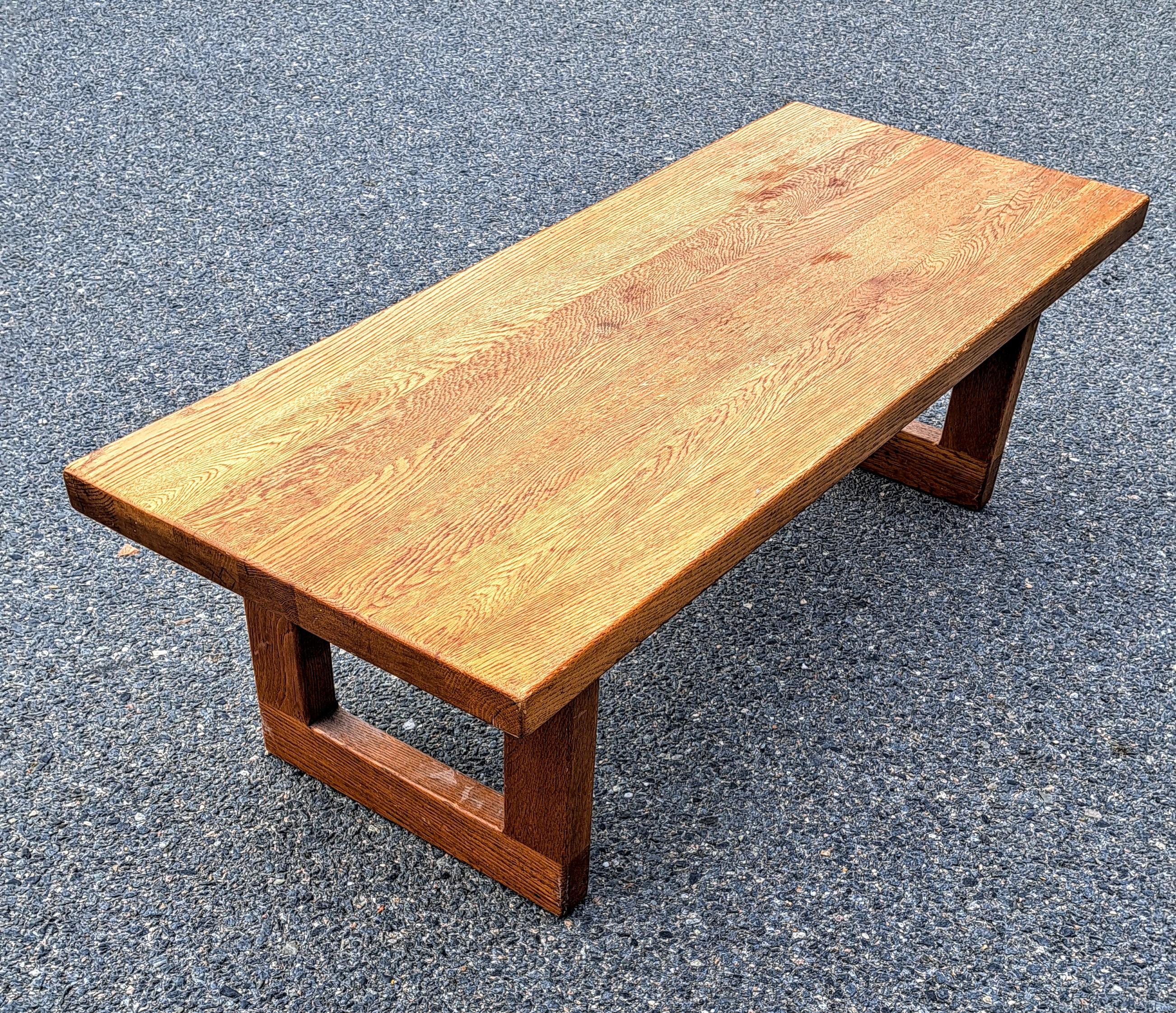 Mid Century / Danish Modern Minimalist Bench Style Coffee Table In Good Condition For Sale In Weymouth, MA