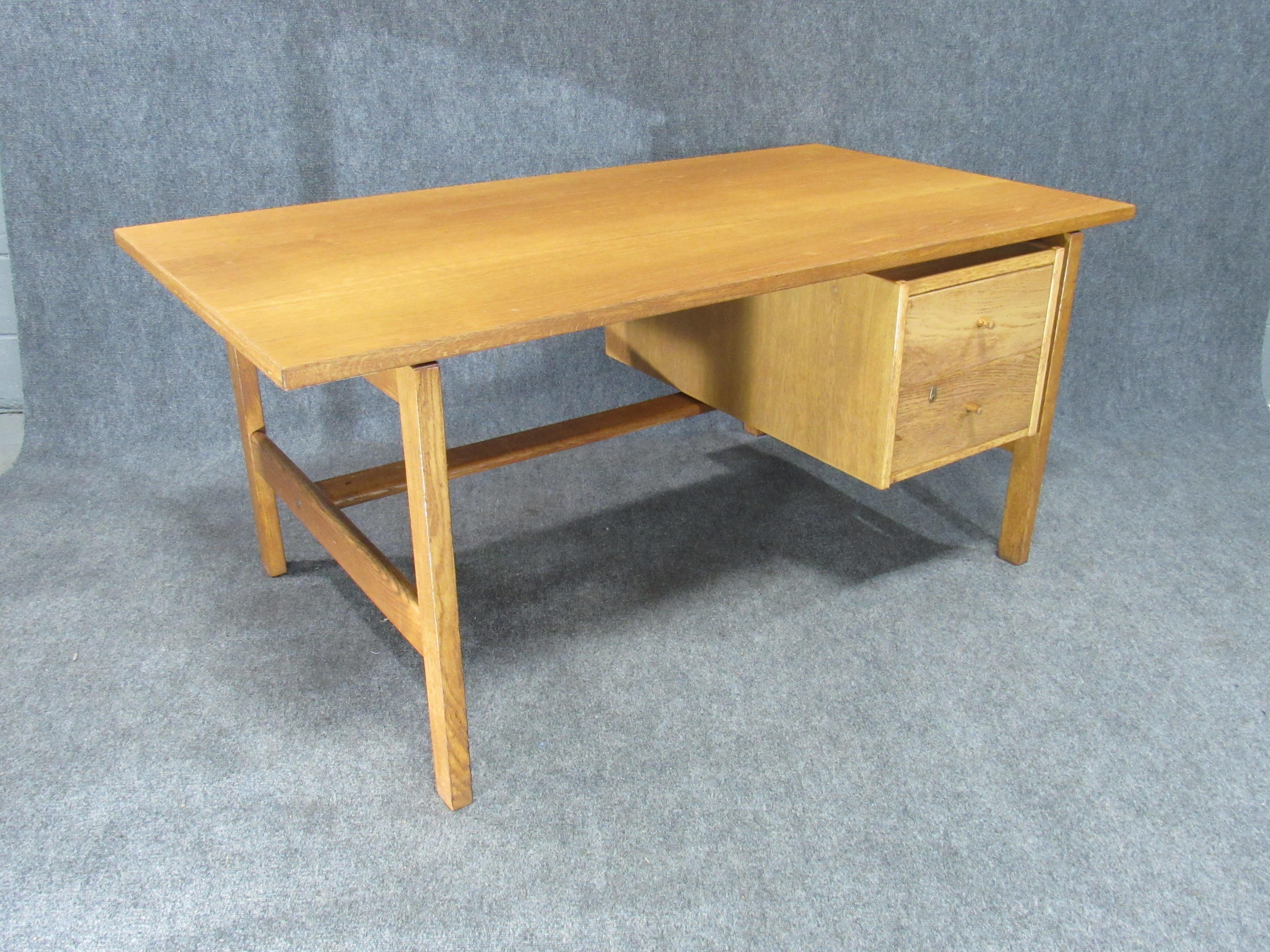Midcentury Danish Modern Model 156 Oak Desk by Hans Wegner for GETAMA For Sale 5
