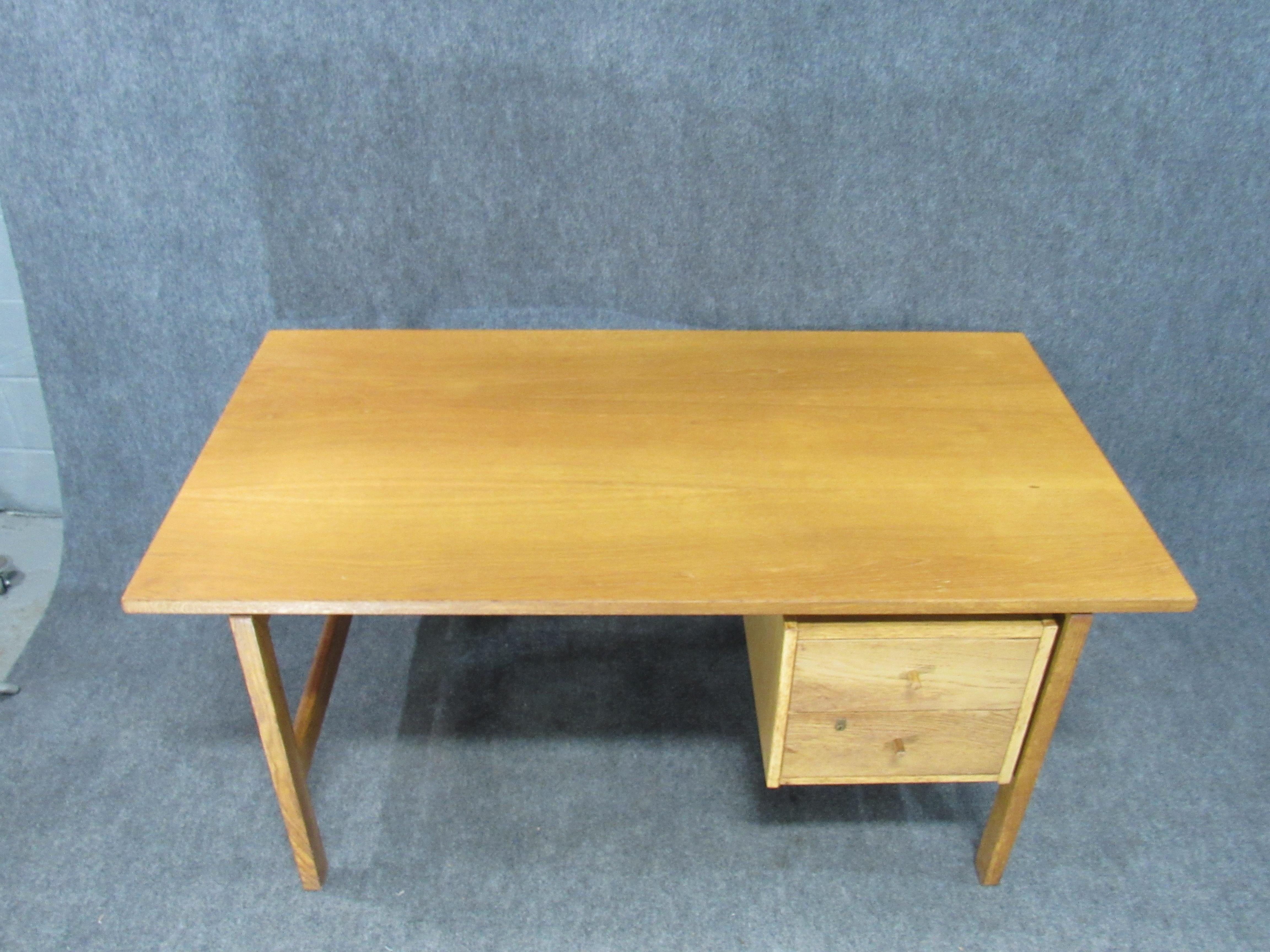 Midcentury Danish Modern Model 156 Oak Desk by Hans Wegner for GETAMA For Sale 7
