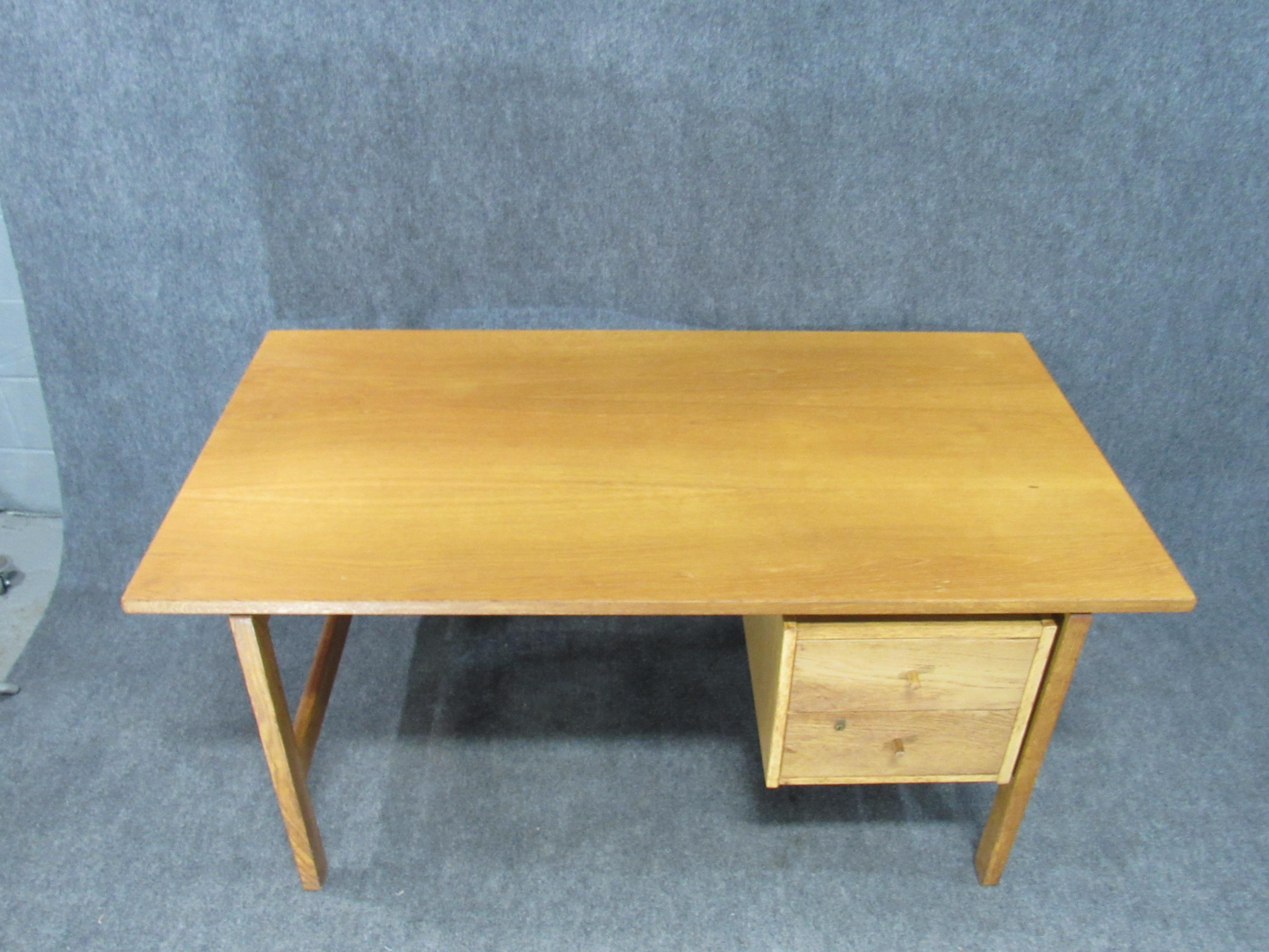 Midcentury Danish Modern Model 156 Oak Desk by Hans Wegner for GETAMA 7