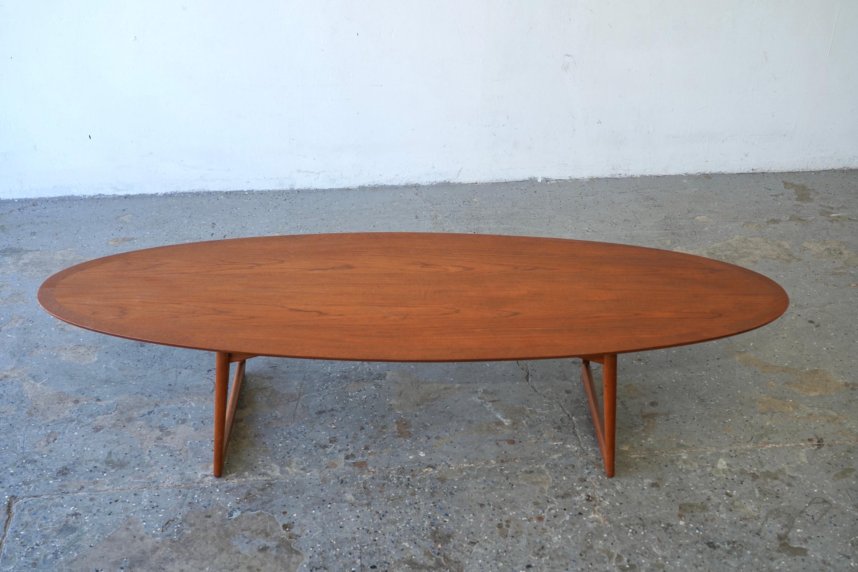 Mid-Century Danish Modern Moreddi Walnut Surfboard Coffee Table For Sale 4