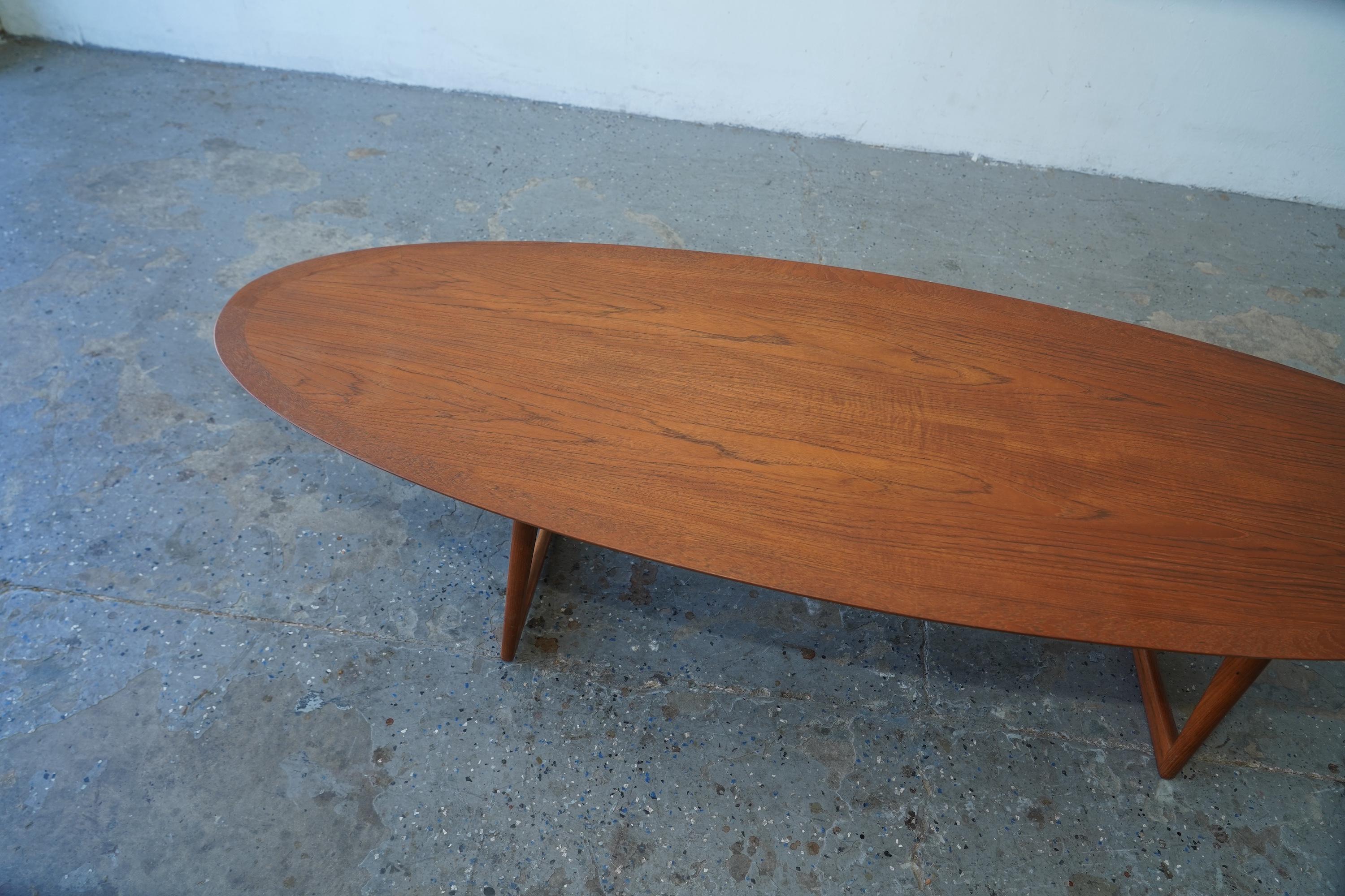 Mid-Century Danish Modern Moreddi Walnut Surfboard Coffee Table For Sale 5