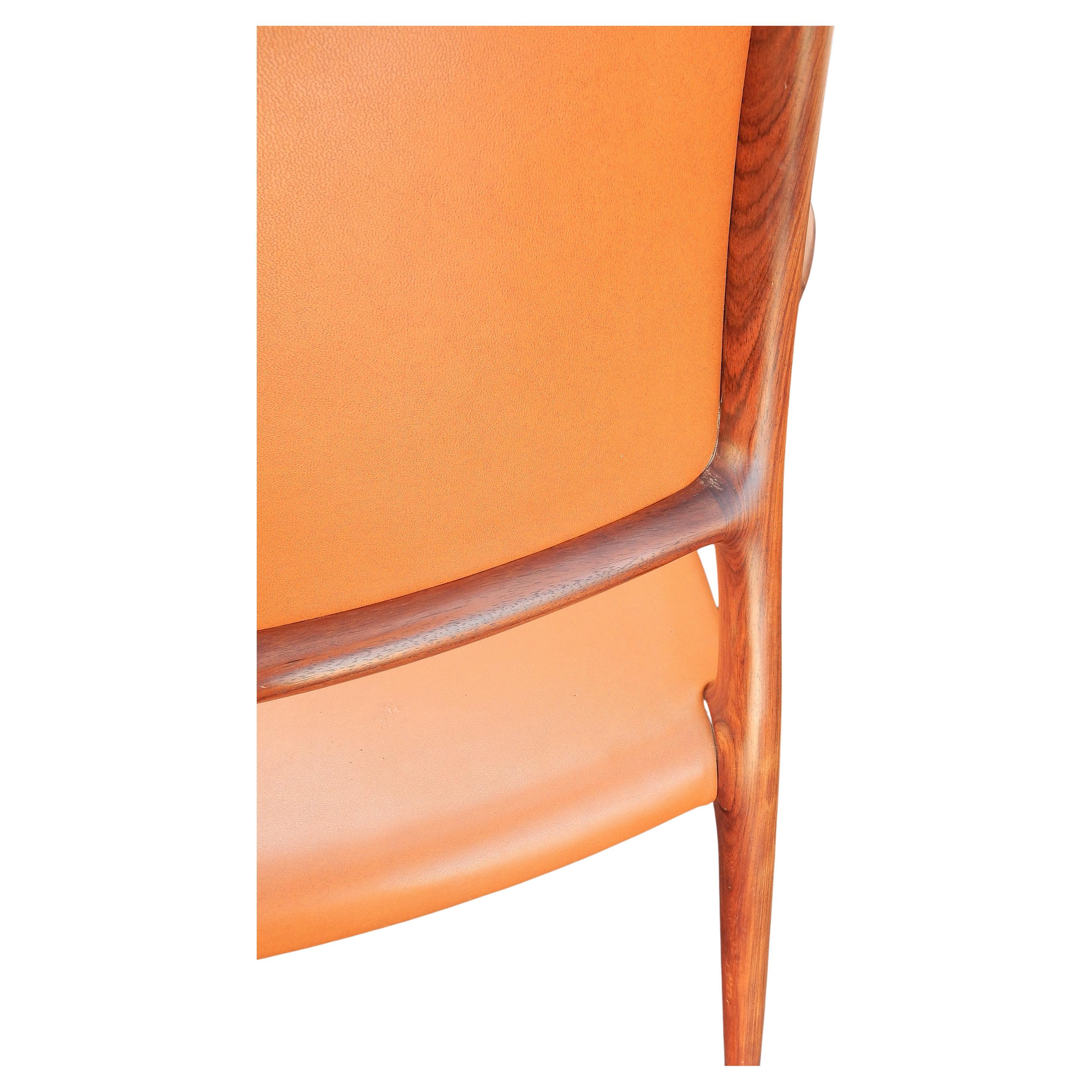 Mitte des Jahrhunderts Dänisch Modern Niels Otto Møller Mod. 65 Geformter Sessel, Paar im Angebot 4