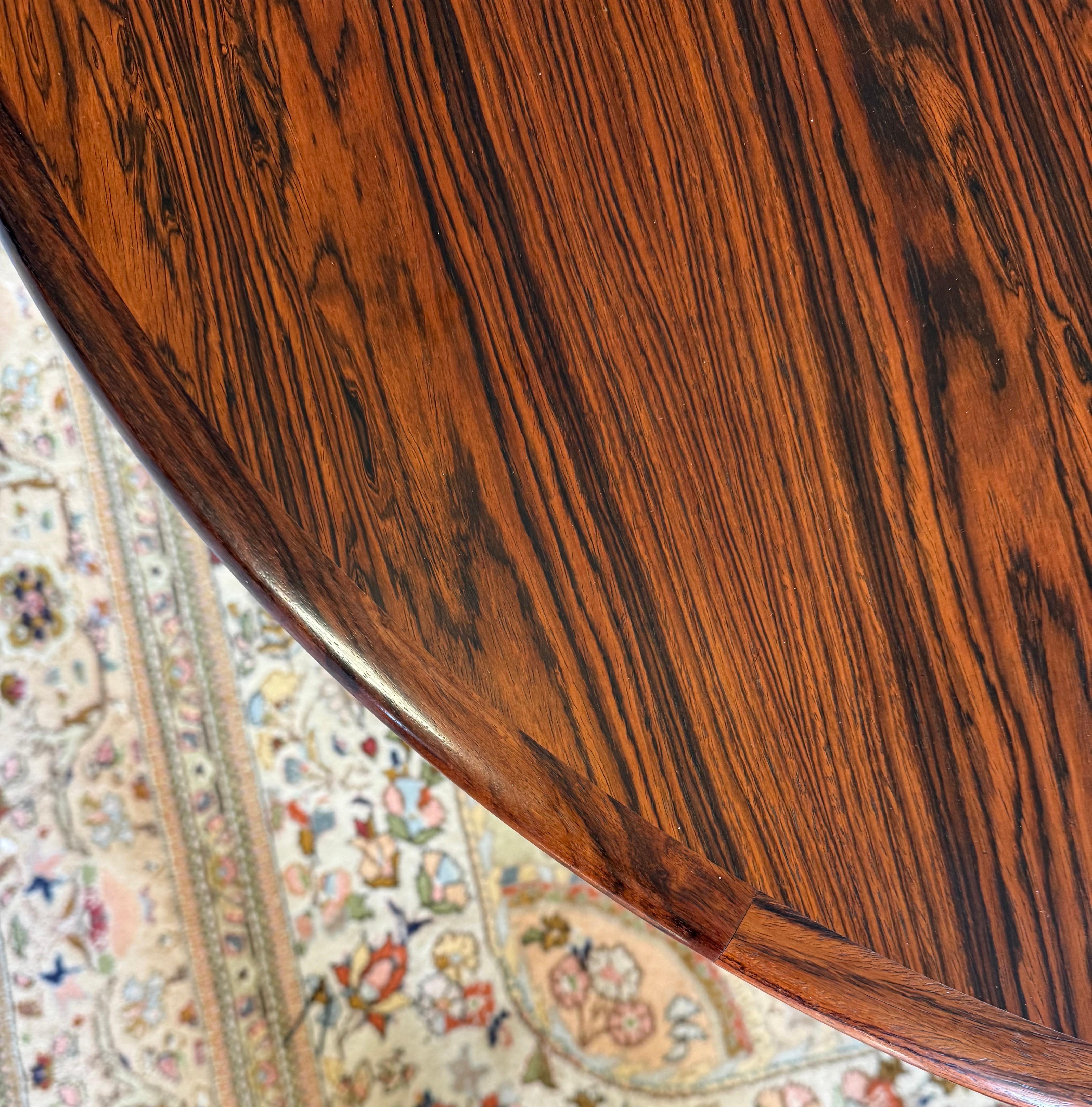 Mid Century Danish Modern Niels Otto Moller Rosewood Dining Room Table In Good Condition In West Hartford, CT