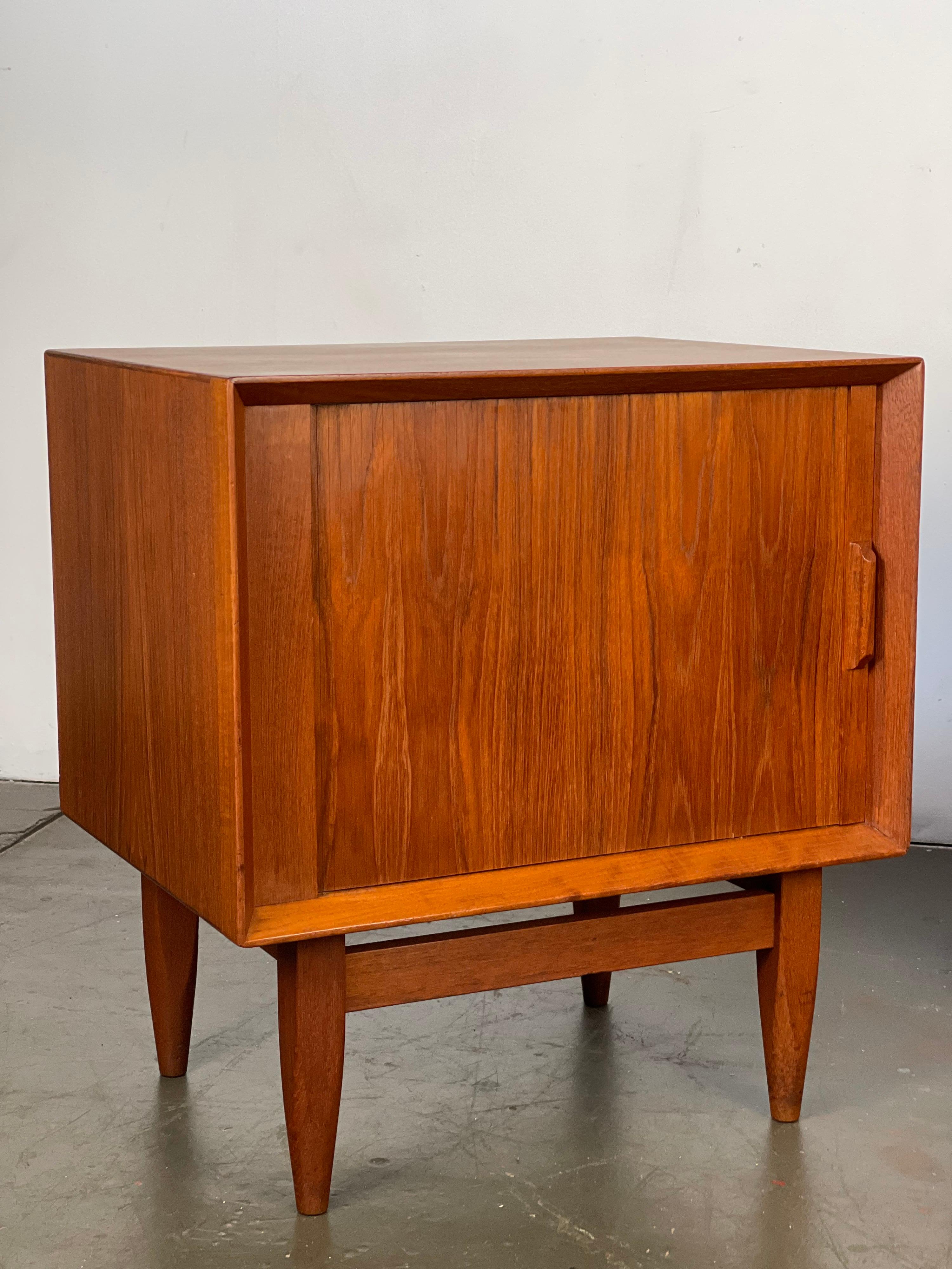 Mid Century Danish Modern Nightstands in Teak by Falster In Good Condition In Framingham, MA