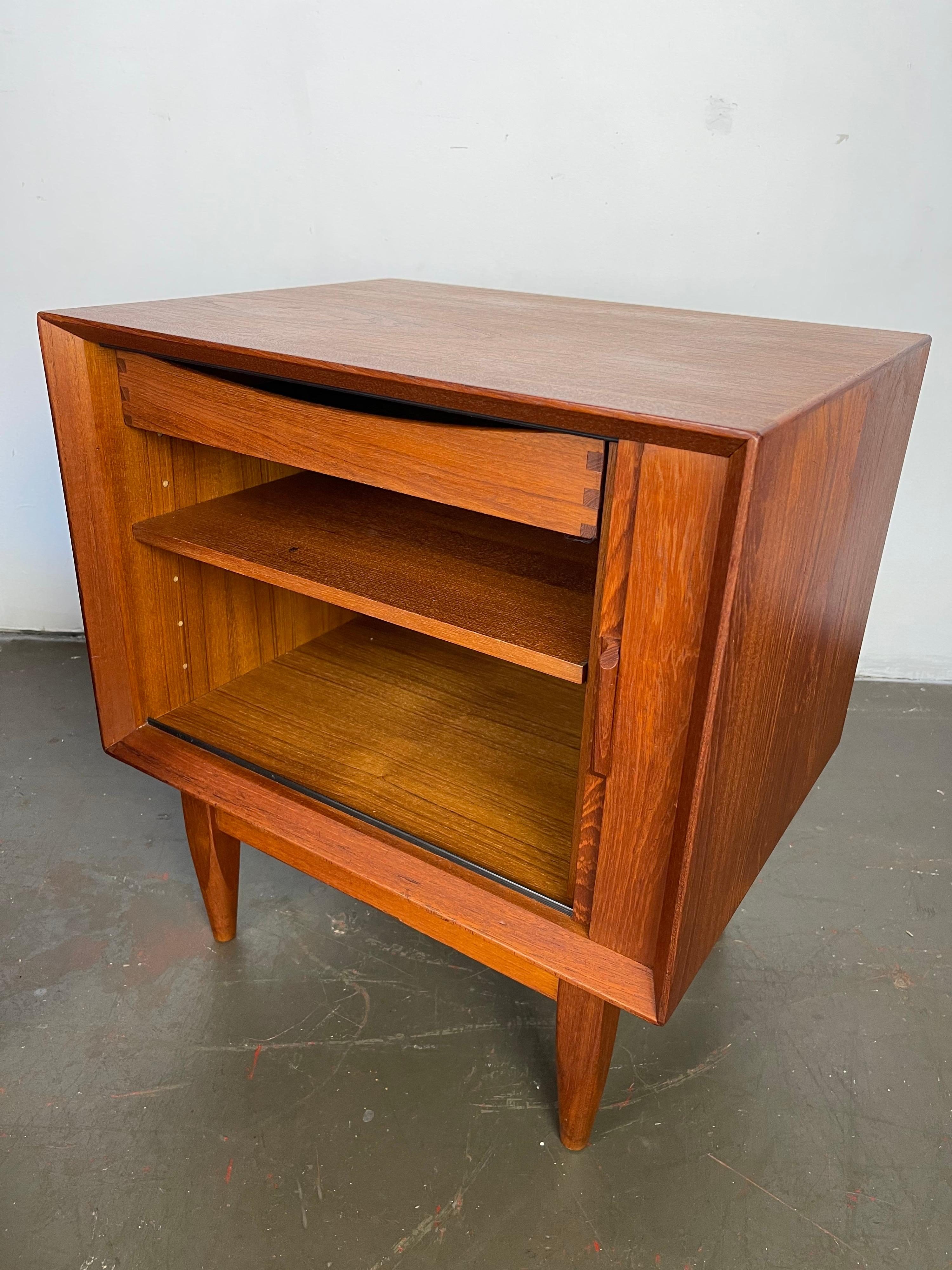 Mid Century Danish Modern Nightstands in Teak by Falster 1