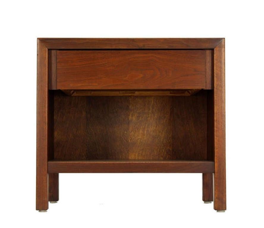 Mid-Century Danish Modern One-Drawer Oiled Walnut Night Stand End Table Baughman For Sale 2