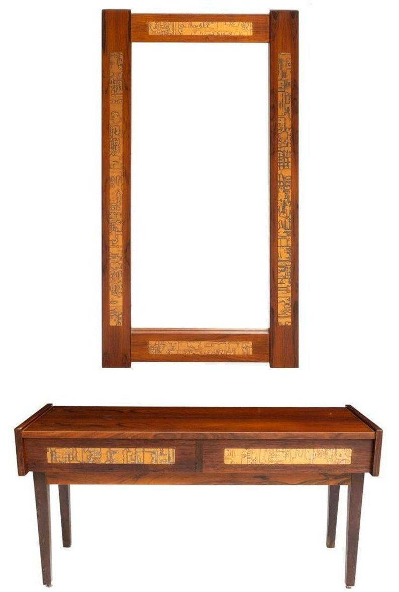 An outstanding and unique Danish modern mirrored console set by Pedersen and Hansen, circa 1960s, Denmark. 

Exquisitely finished in luxuriously rich rosewood, with exceptional grain patterns, coloring and warm hues, accented with acid-etched