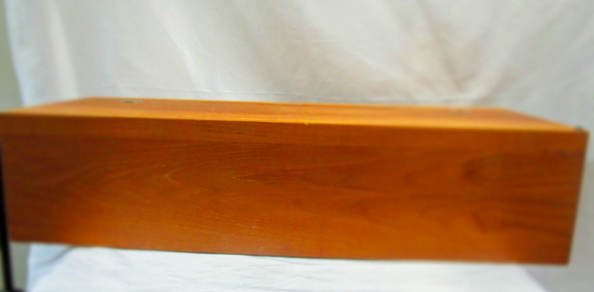 Midcentury Danish Modern Pedersen & Hansen Teak Wood Floating Wall Shelf In Good Condition For Sale In Savannah, GA