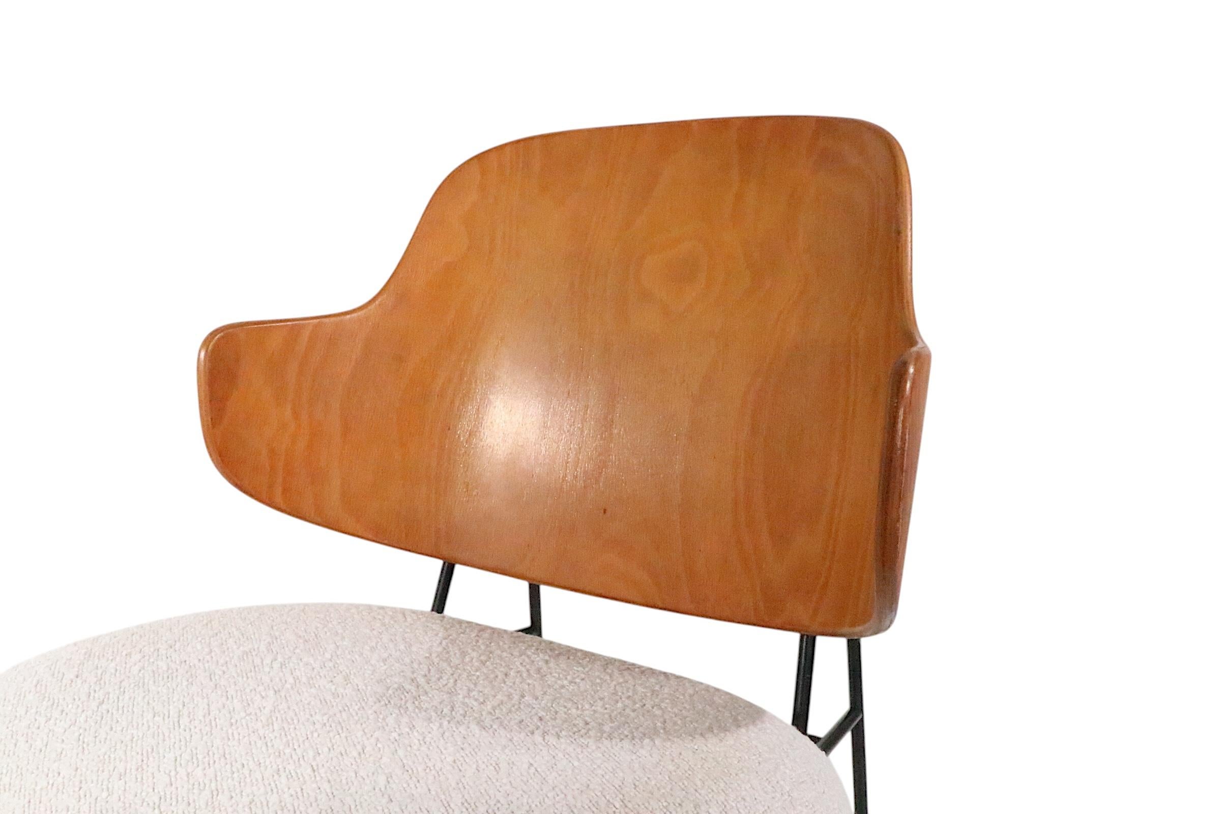 Sillón Pingüino Moderno Danés de Mitad de Siglo de Kofod - Larsen / Selig c 1950s en venta 5