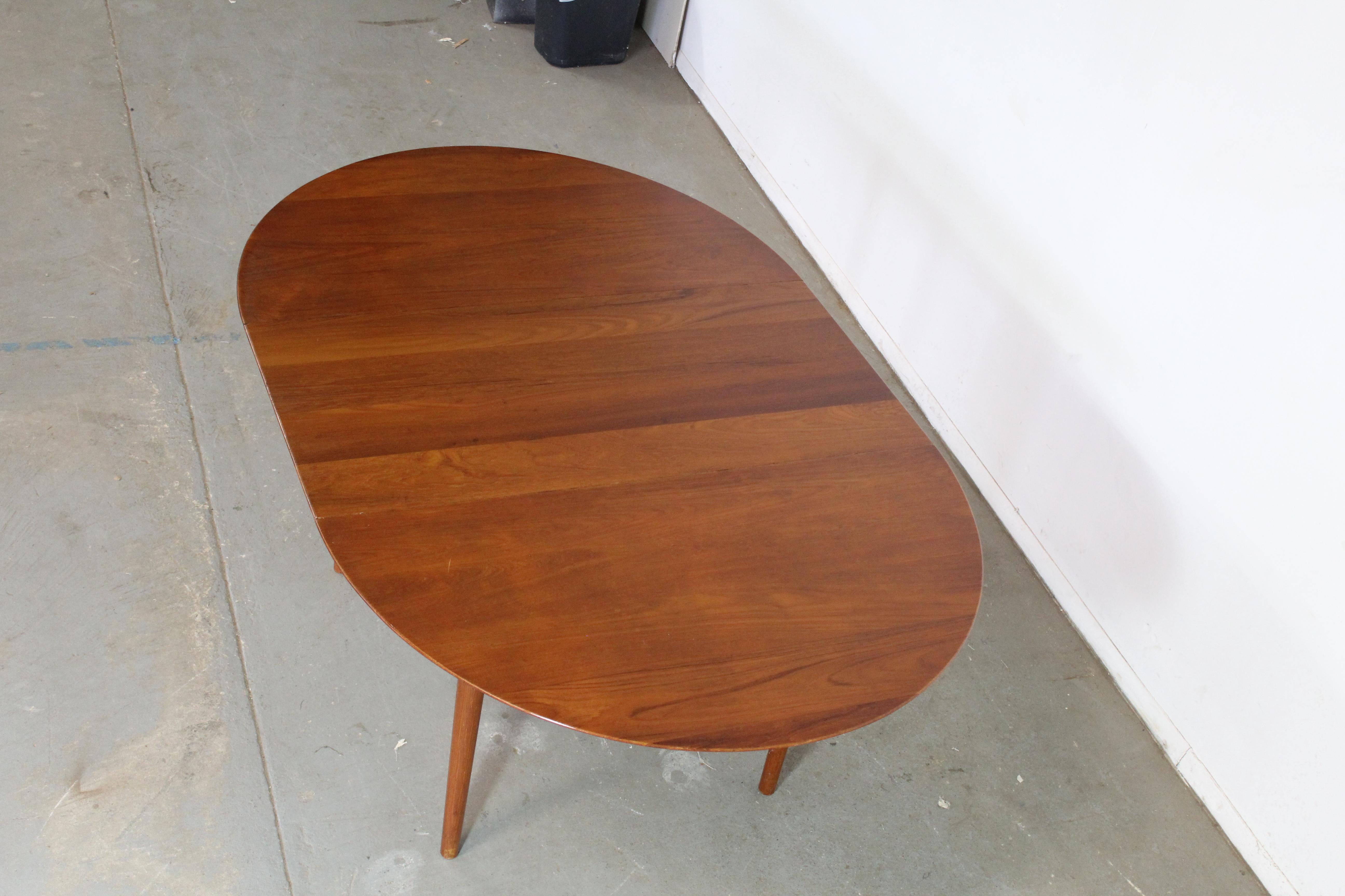 Mid-Century Danish Modern Peter Hdvit Teak Oval Dining Table w 1 Extension For Sale 9