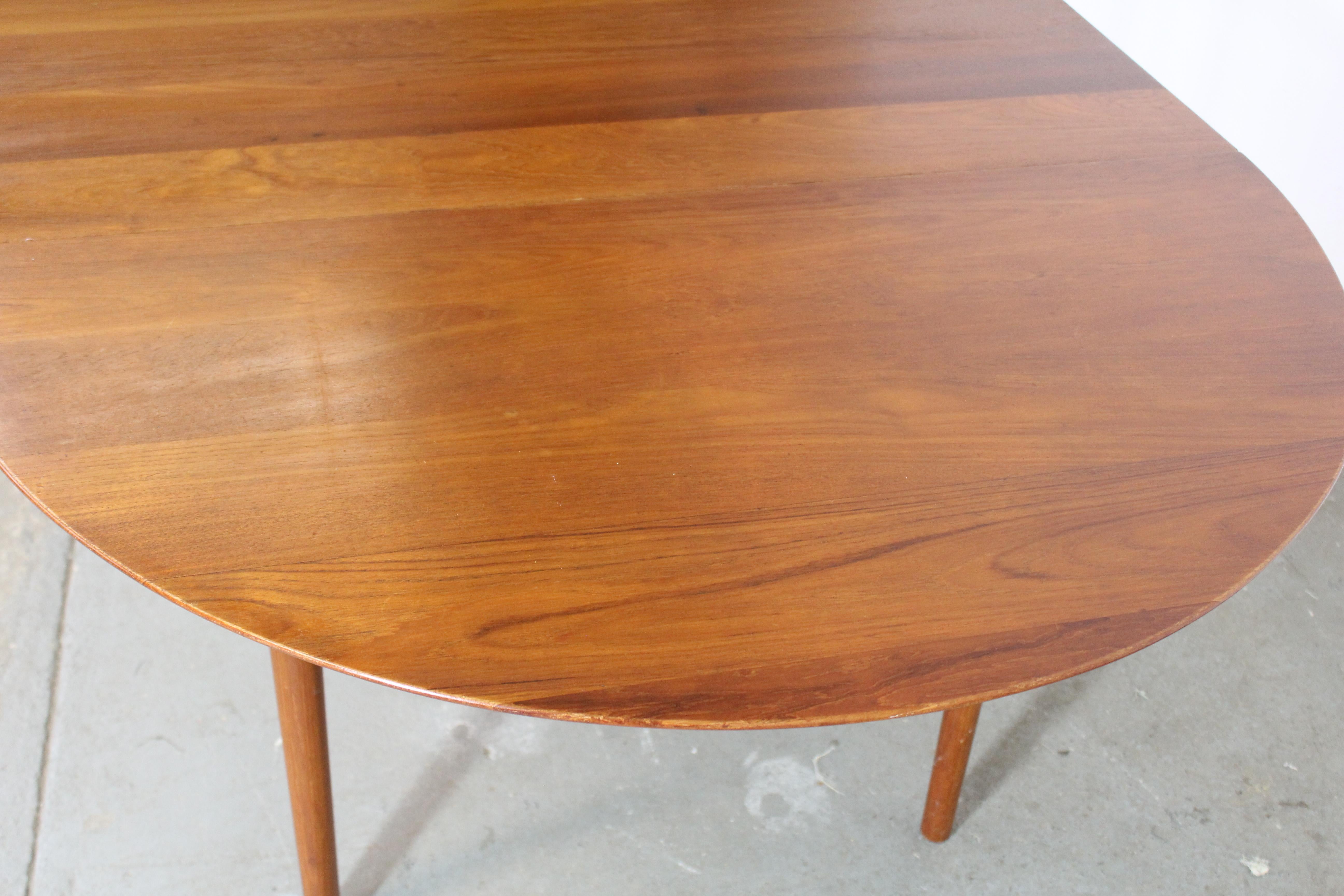 Mid-Century Danish Modern Peter Hdvit Teak Oval Dining Table w 1 Extension For Sale 2