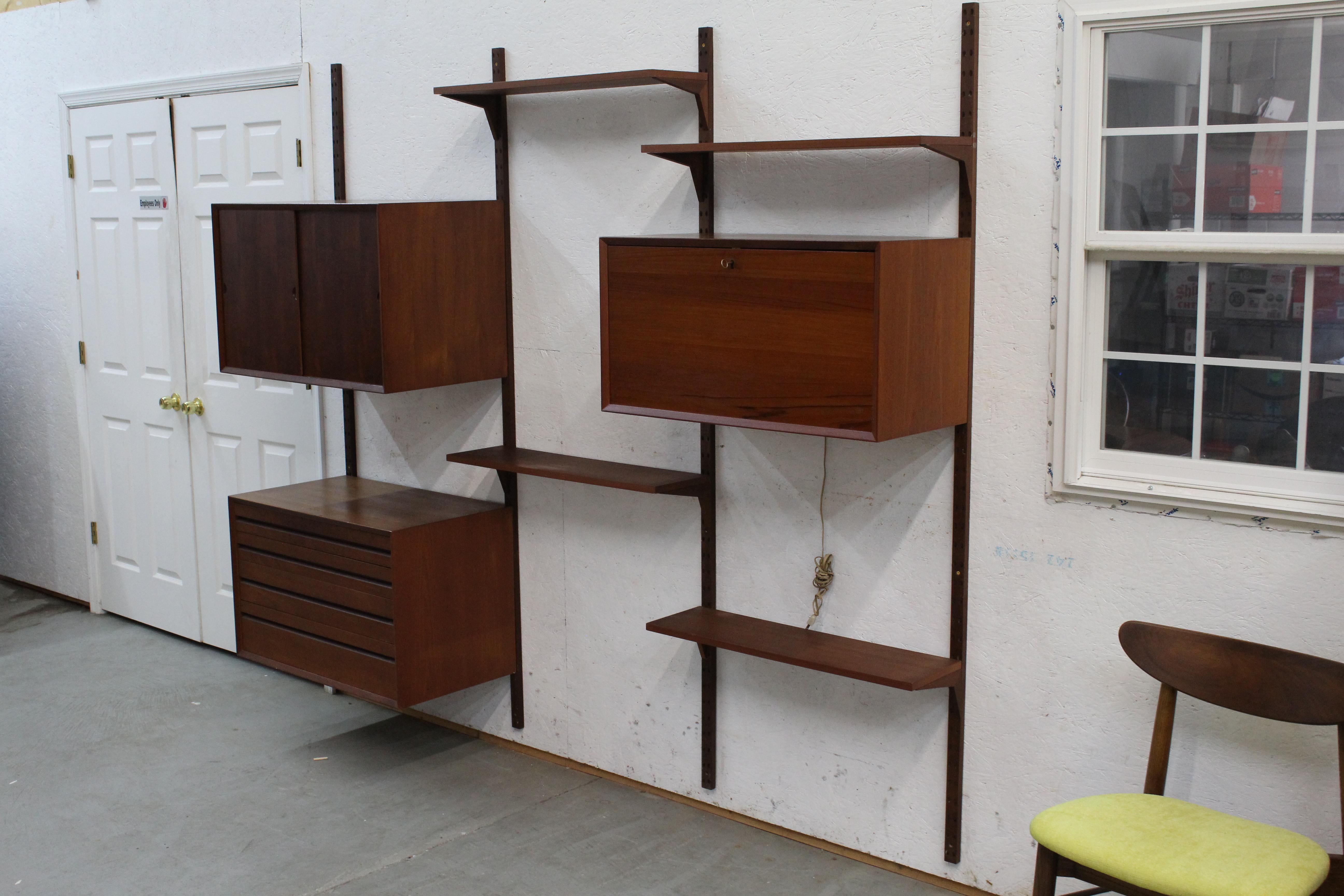 Mid-Century Danish Modern  Poul Cadovius for Royal Systems 