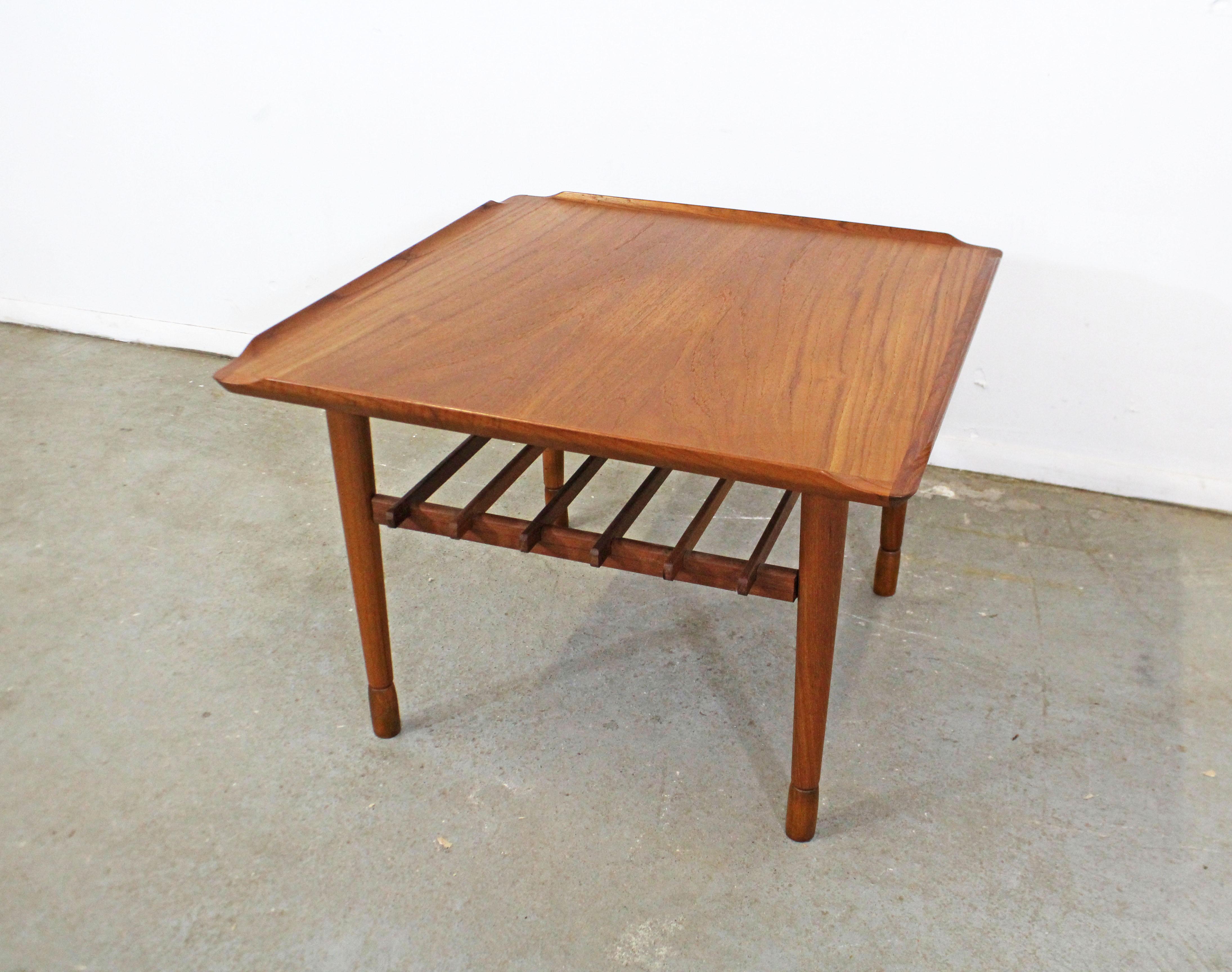 Scandinavian Modern Midcentury Danish Modern Poul Jensen Selig Style Square End/Side Table For Sale