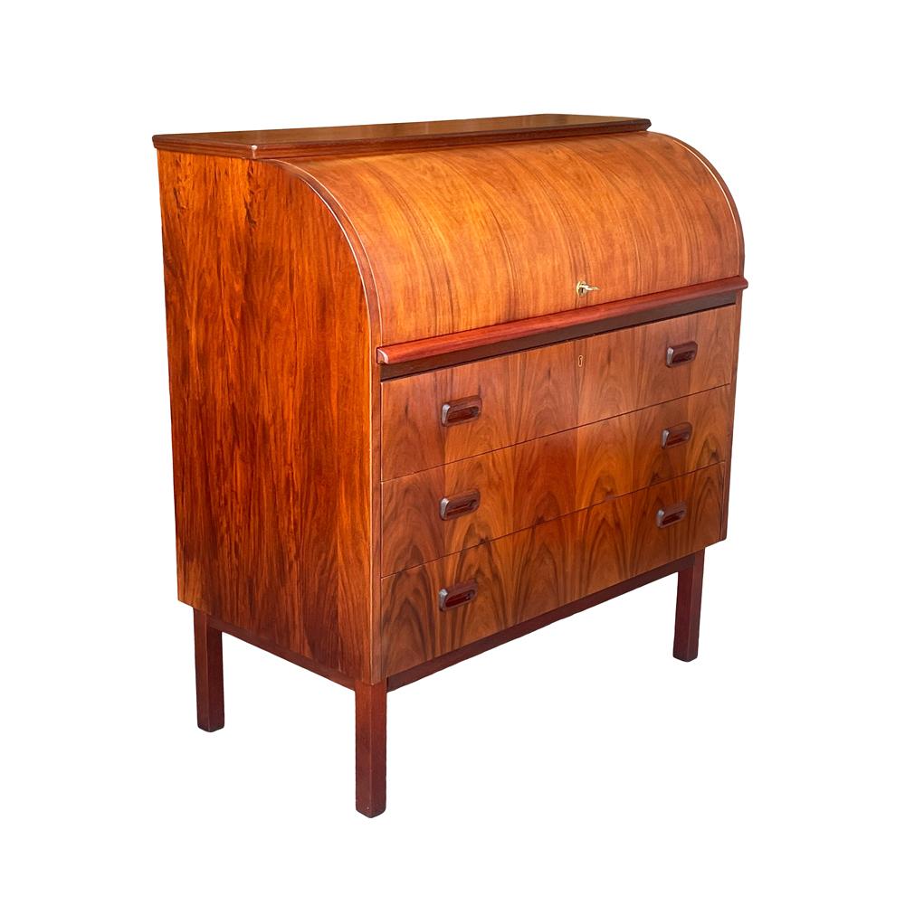 Mid Century Danish Modern Roll Top Desk or Dresser in Rosewood For Sale 1