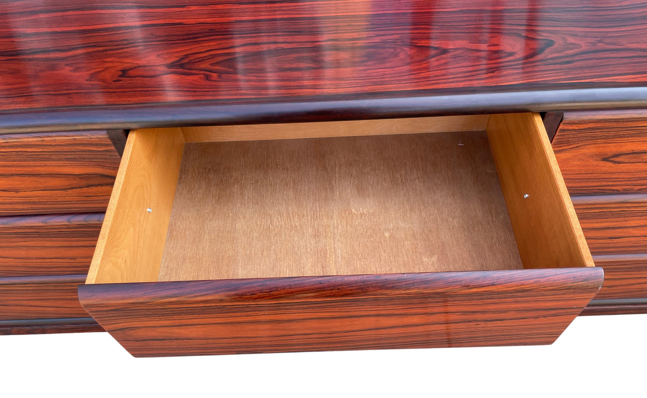 Mid-Century Danish Modern Rosewood 9 Drawer Dresser Credenza 4