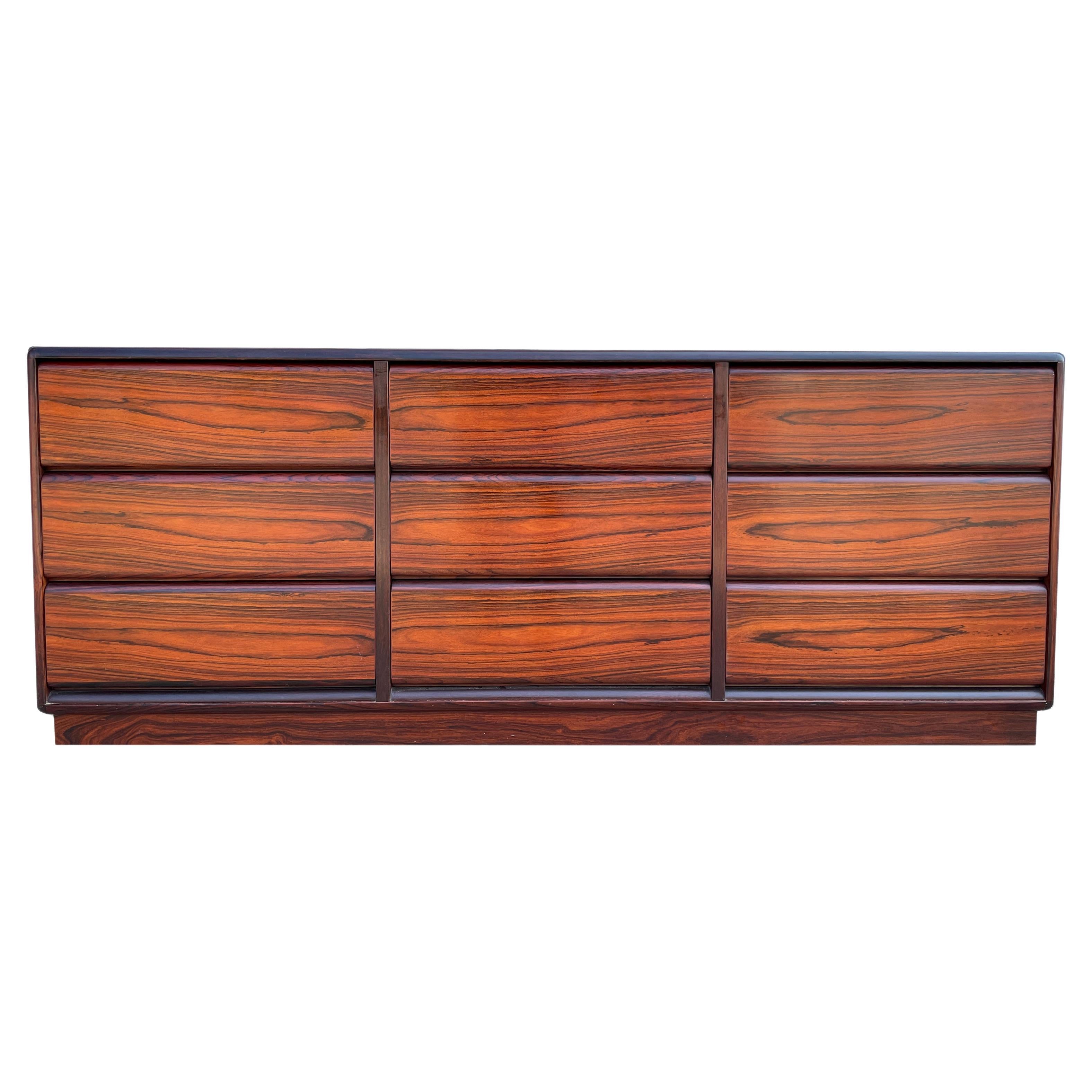 Mid-Century Danish Modern Rosewood 9 Drawer Dresser Credenza