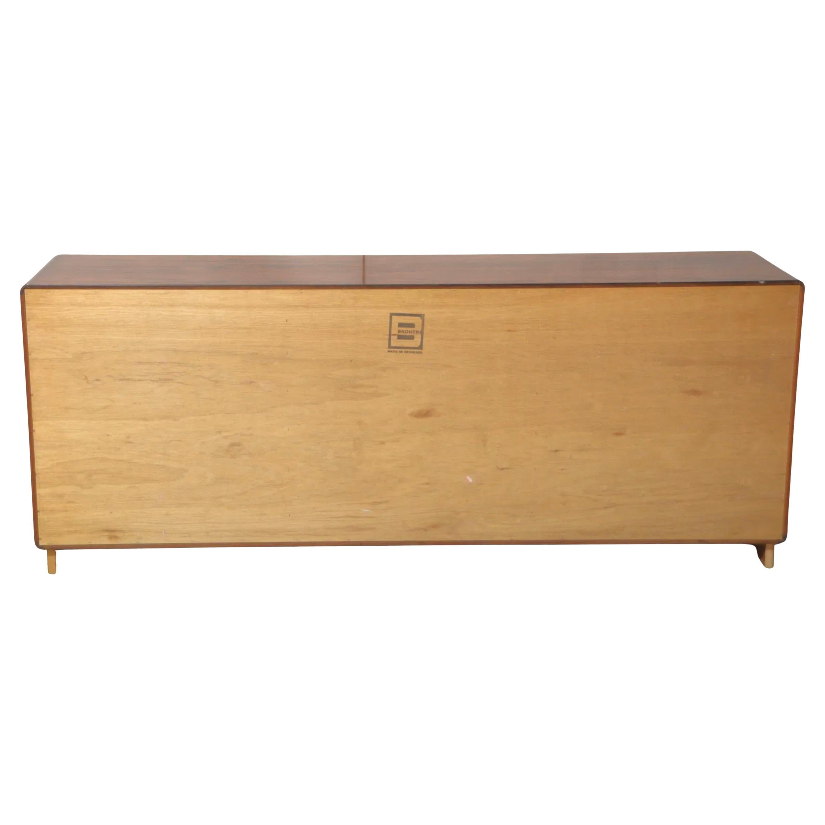 Mid-Century moderno Comò basso a 9 cassetti in palissandro del Mid Century Danish Modern di Brouer in vendita