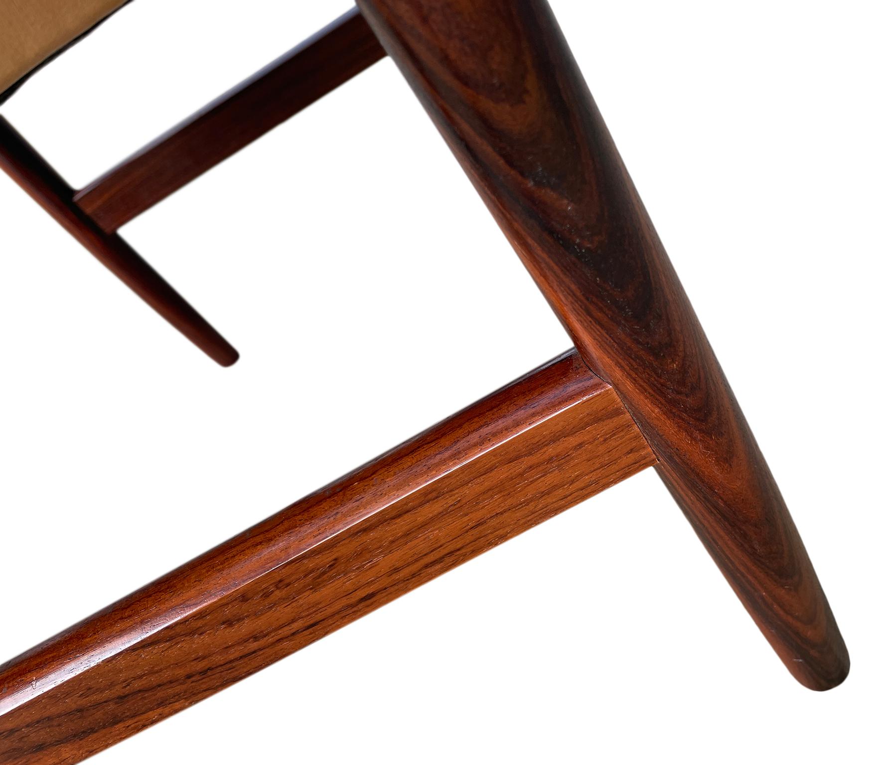 Mid Century Danish Modern Rosewood and Leather Small Stool Spottrup Mobler In Good Condition For Sale In BROOKLYN, NY