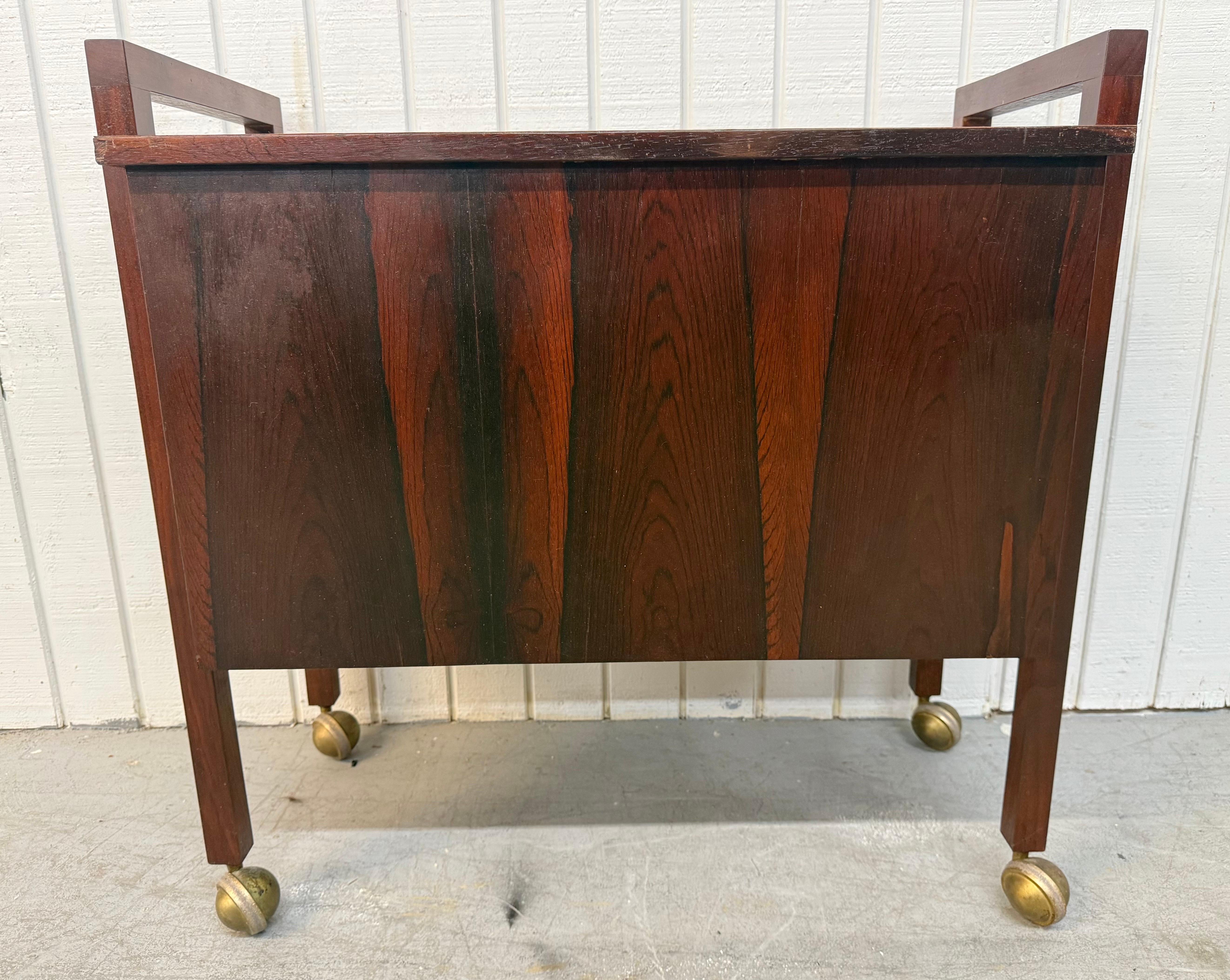 Mid-Century Danish Modern Rosewood Bar Cart For Sale 1
