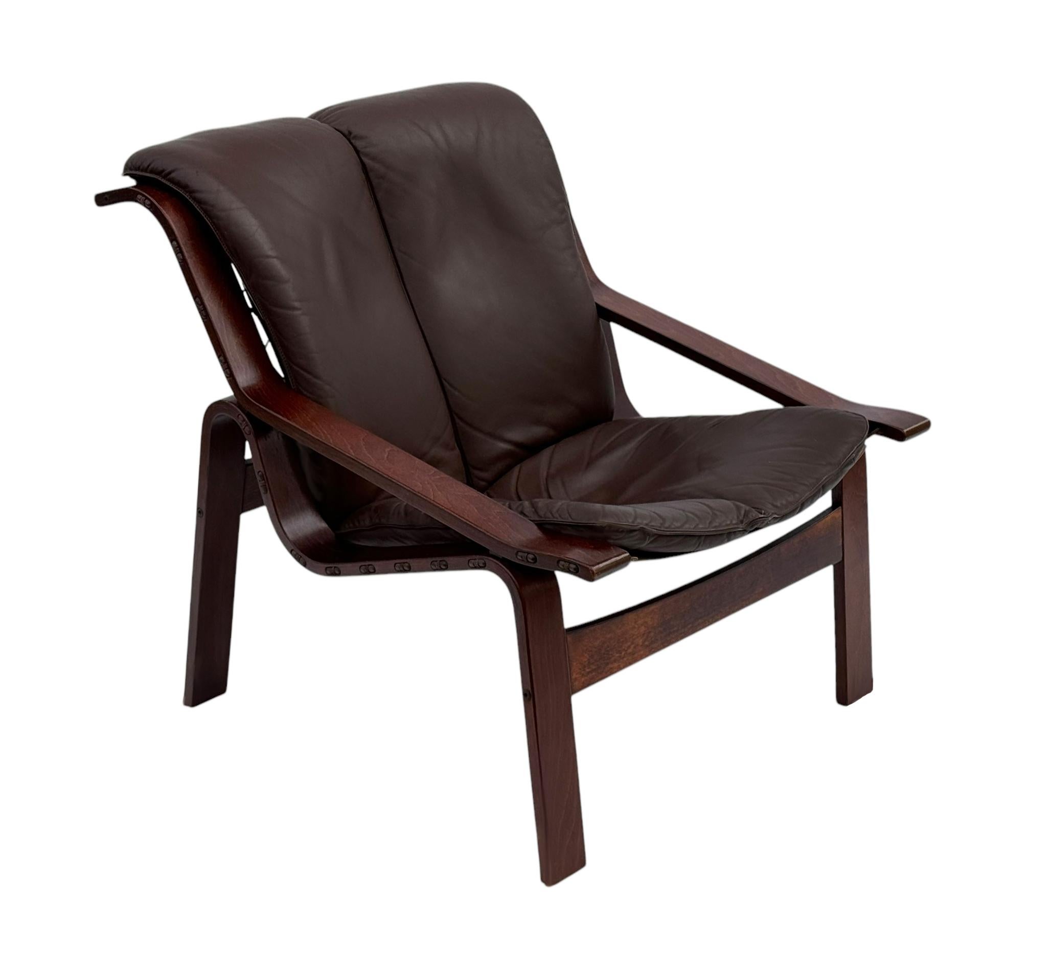 Mid-Century Danish Modern Rosewood & Brown Leather Lounge Chair & Ottoman Set For Sale 1