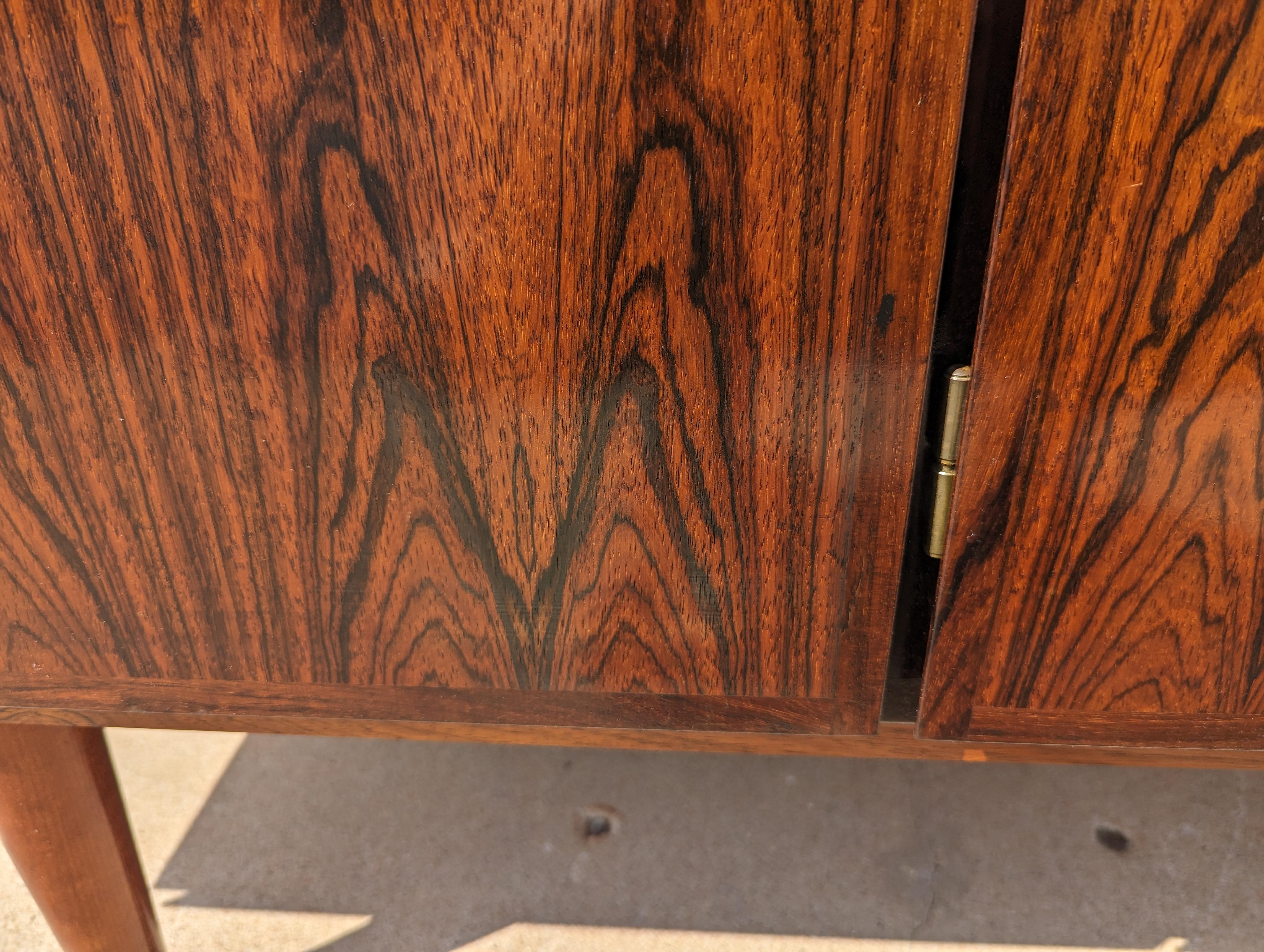 Mid Century Danish Modern Rosewood Cabinet  For Sale 6