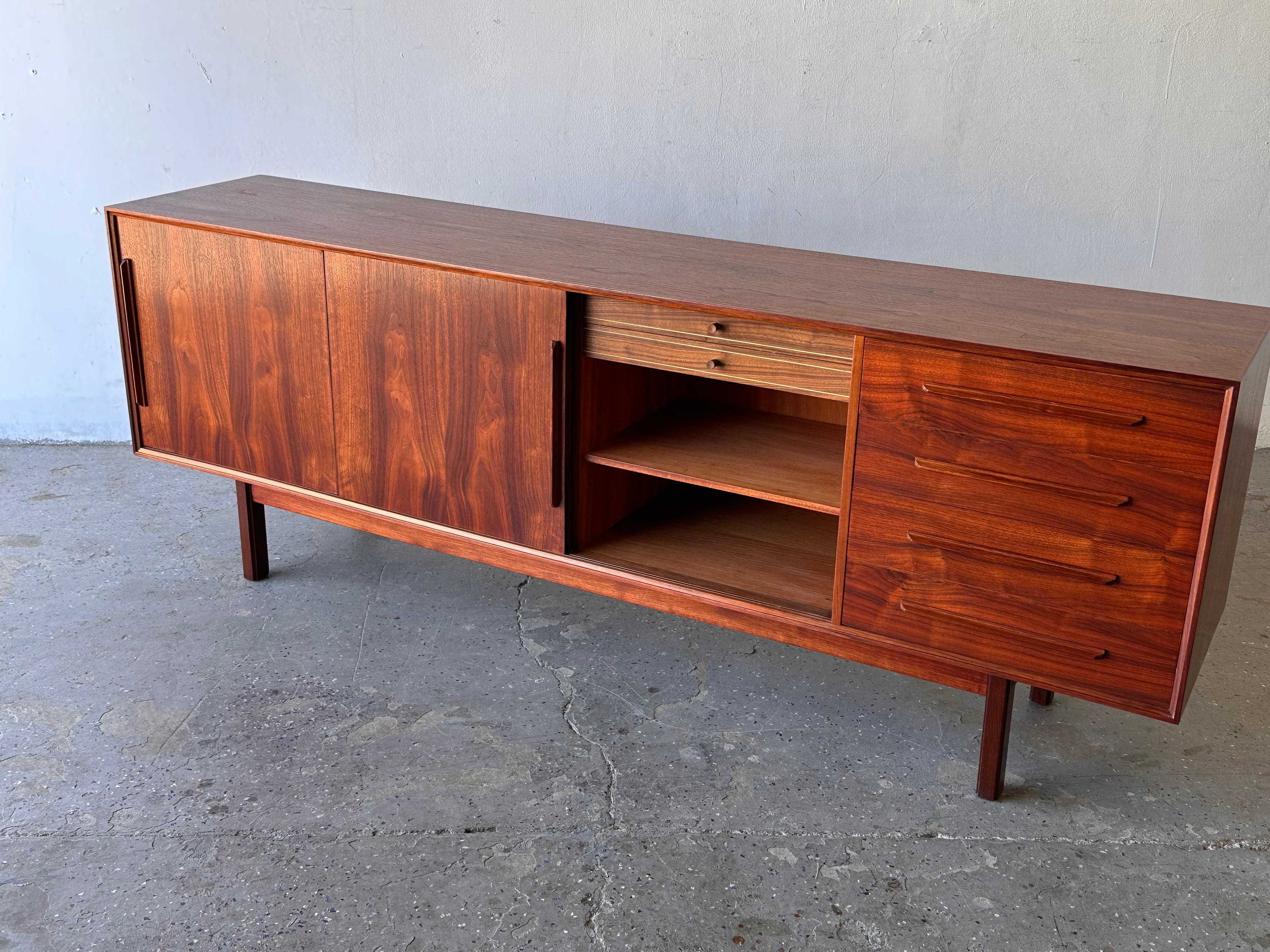 Mid Century Danish Modern Rosewood Credenza By Ib-Kofod Larsen for Faarup For Sale 5