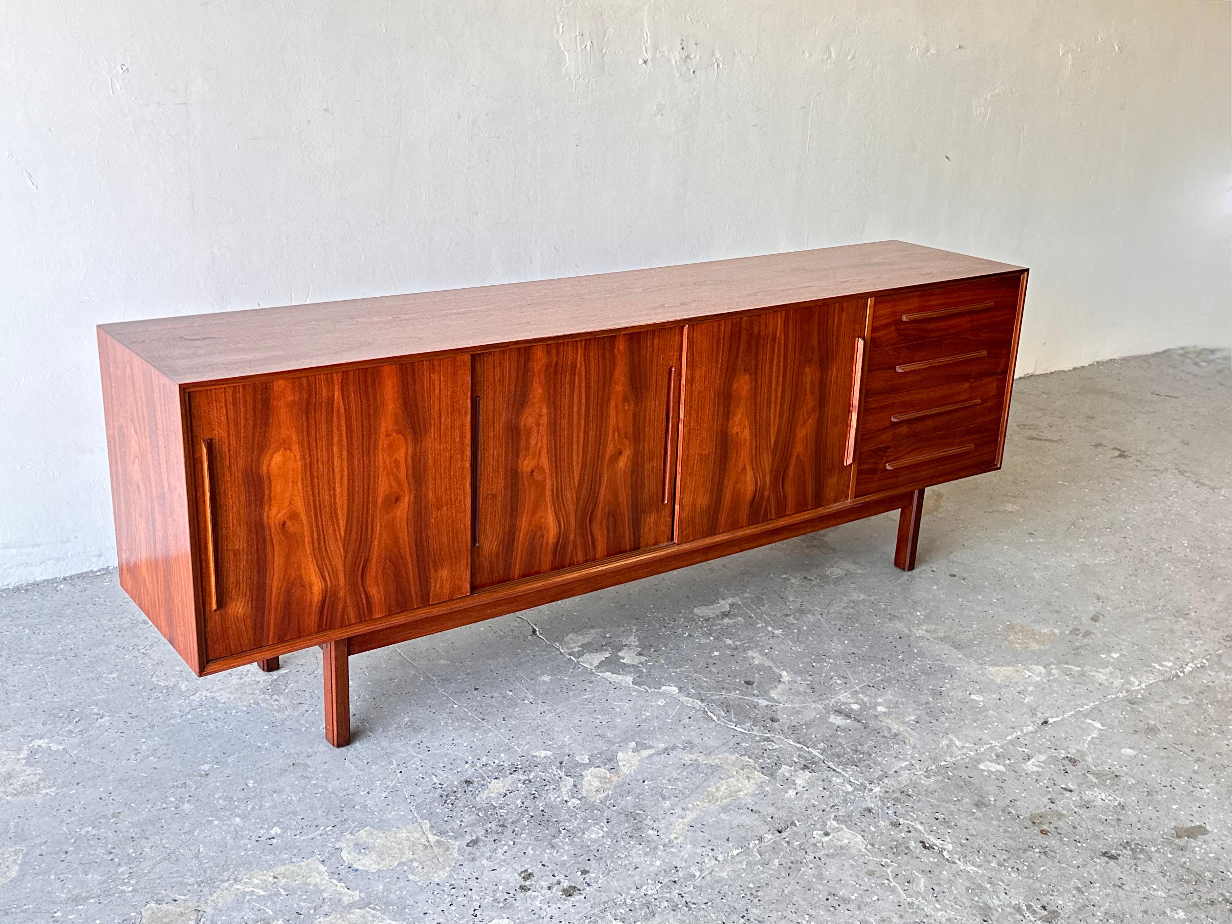 Mid Century Danish Modern Rosewood Credenza By Ib-Kofod Larsen for Faarup In Good Condition For Sale In Las Vegas, NV