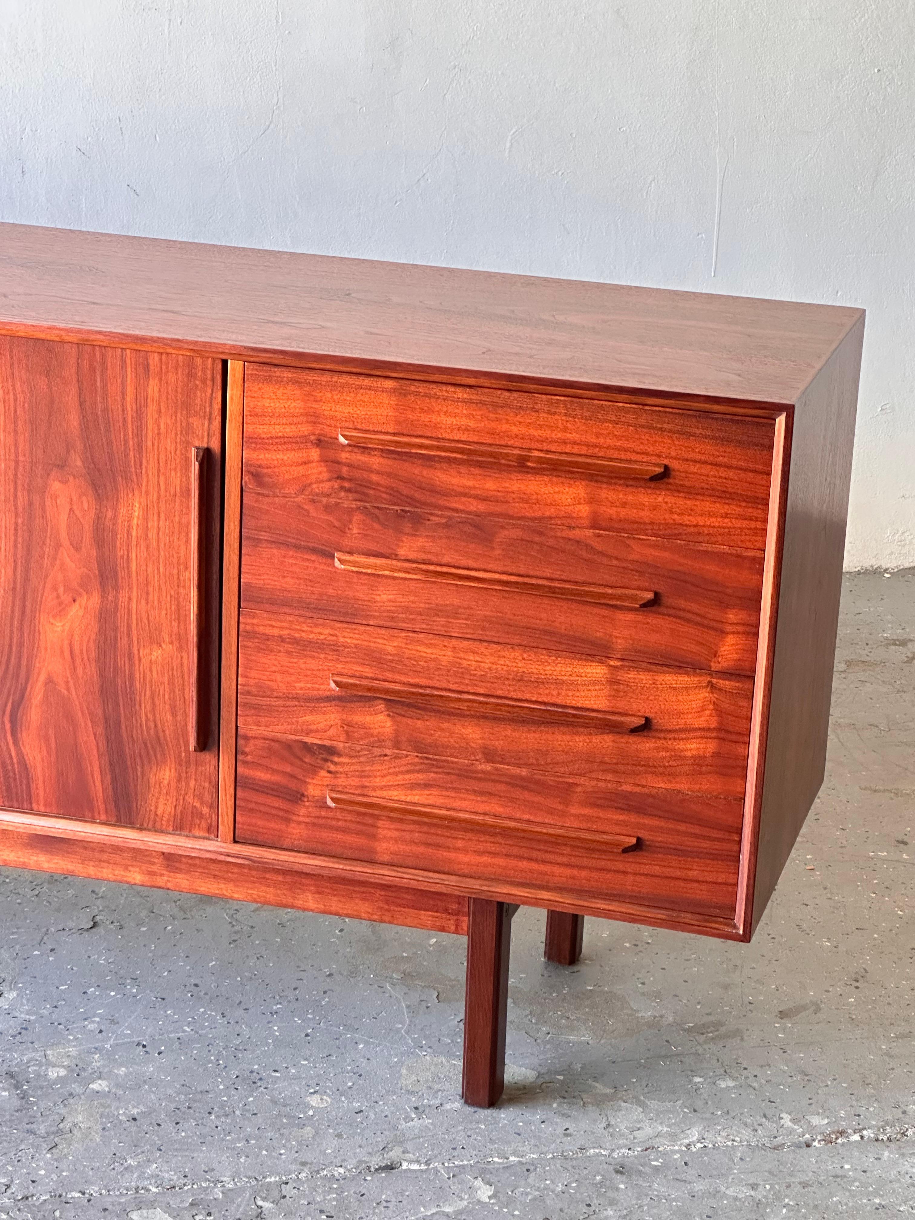 Mid Century Danish Modern Rosewood Credenza By Ib-Kofod Larsen for Faarup For Sale 2