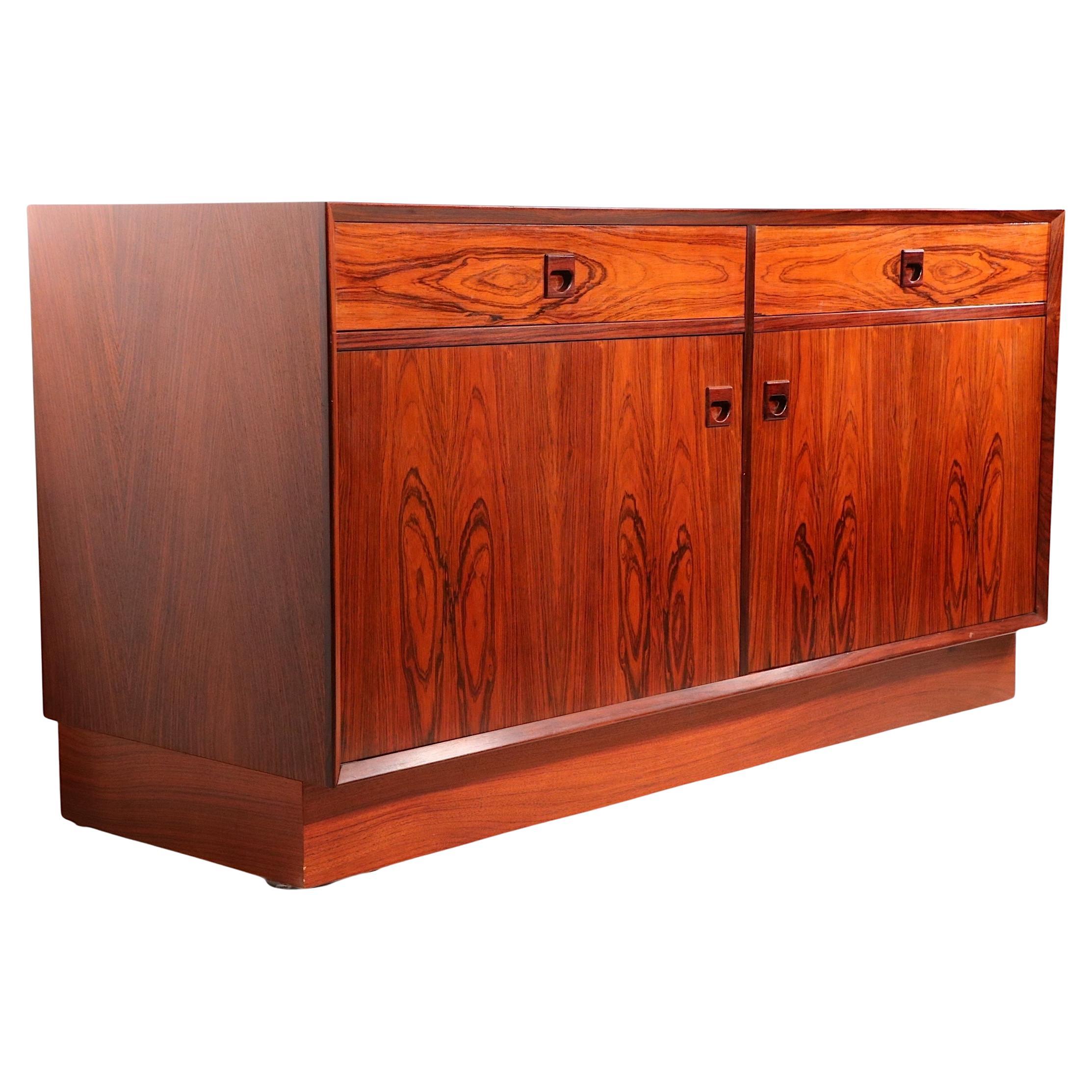Mid Century Danish Modern Rosewood Credenza Sideboard Server c 1950/60
s