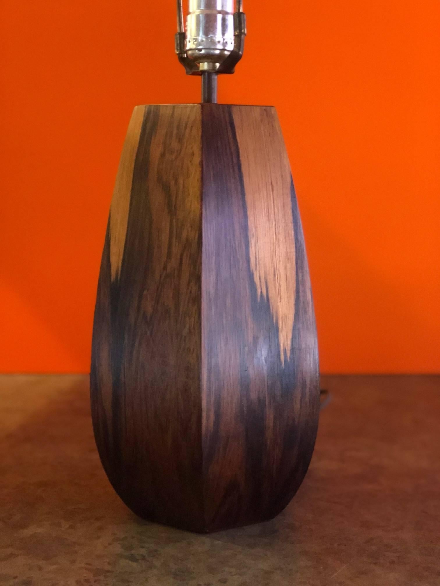 Midcentury Danish Modern Rosewood Hexagonal Table Lamp In Excellent Condition For Sale In San Diego, CA
