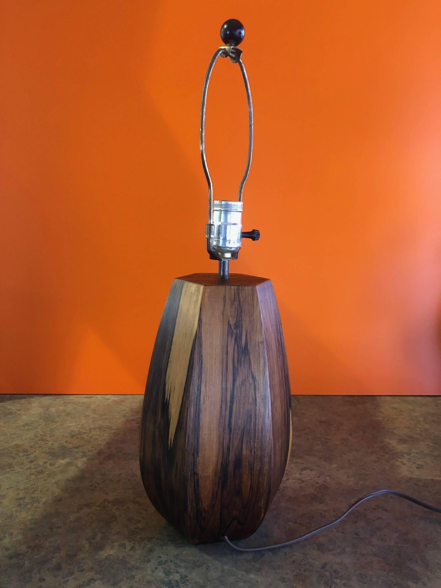 Midcentury Danish Modern Rosewood Hexagonal Table Lamp For Sale 2