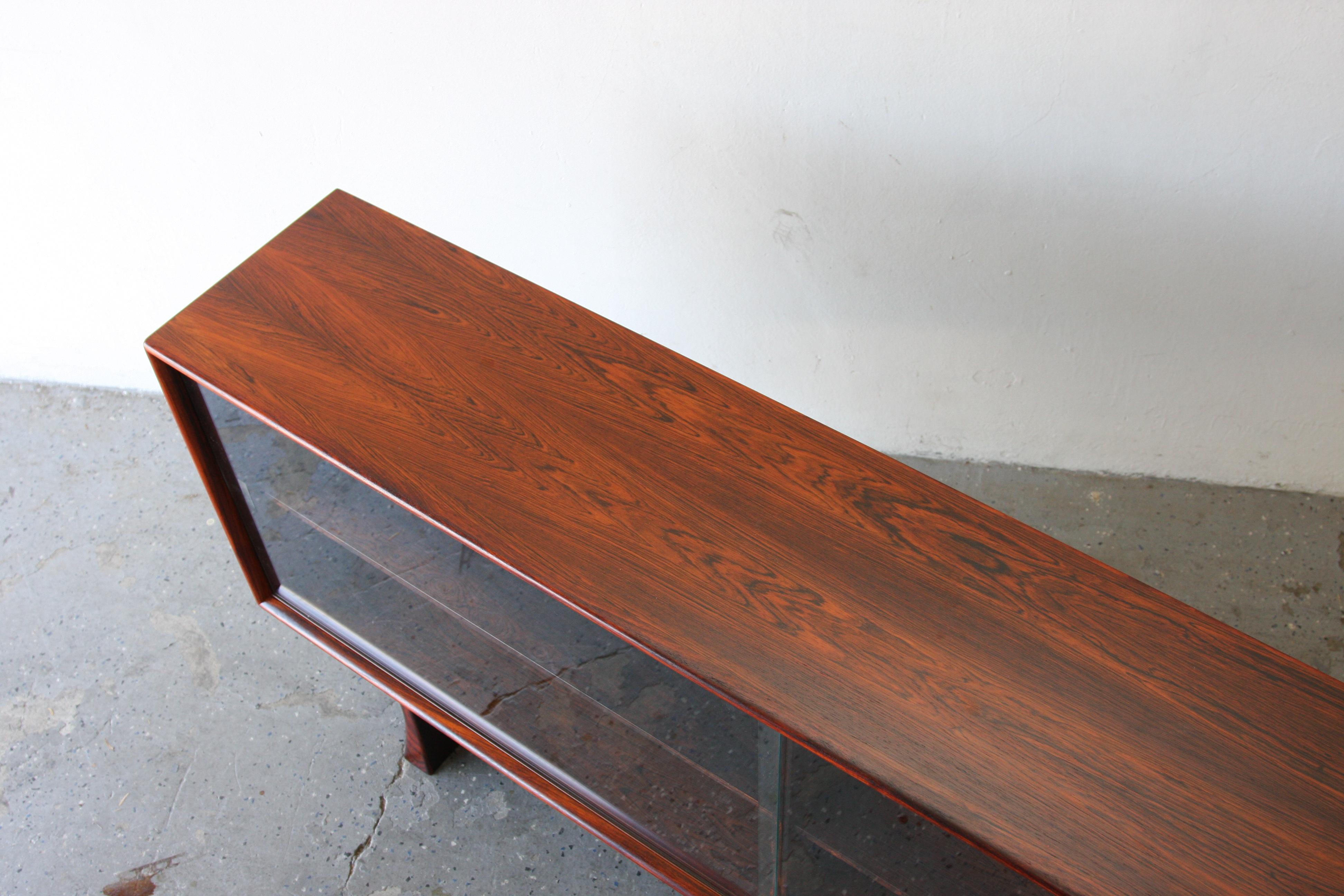 Mid-Century Danish Modern Rosewood Low Media Bookshelf By Bernhard Pedersen 6