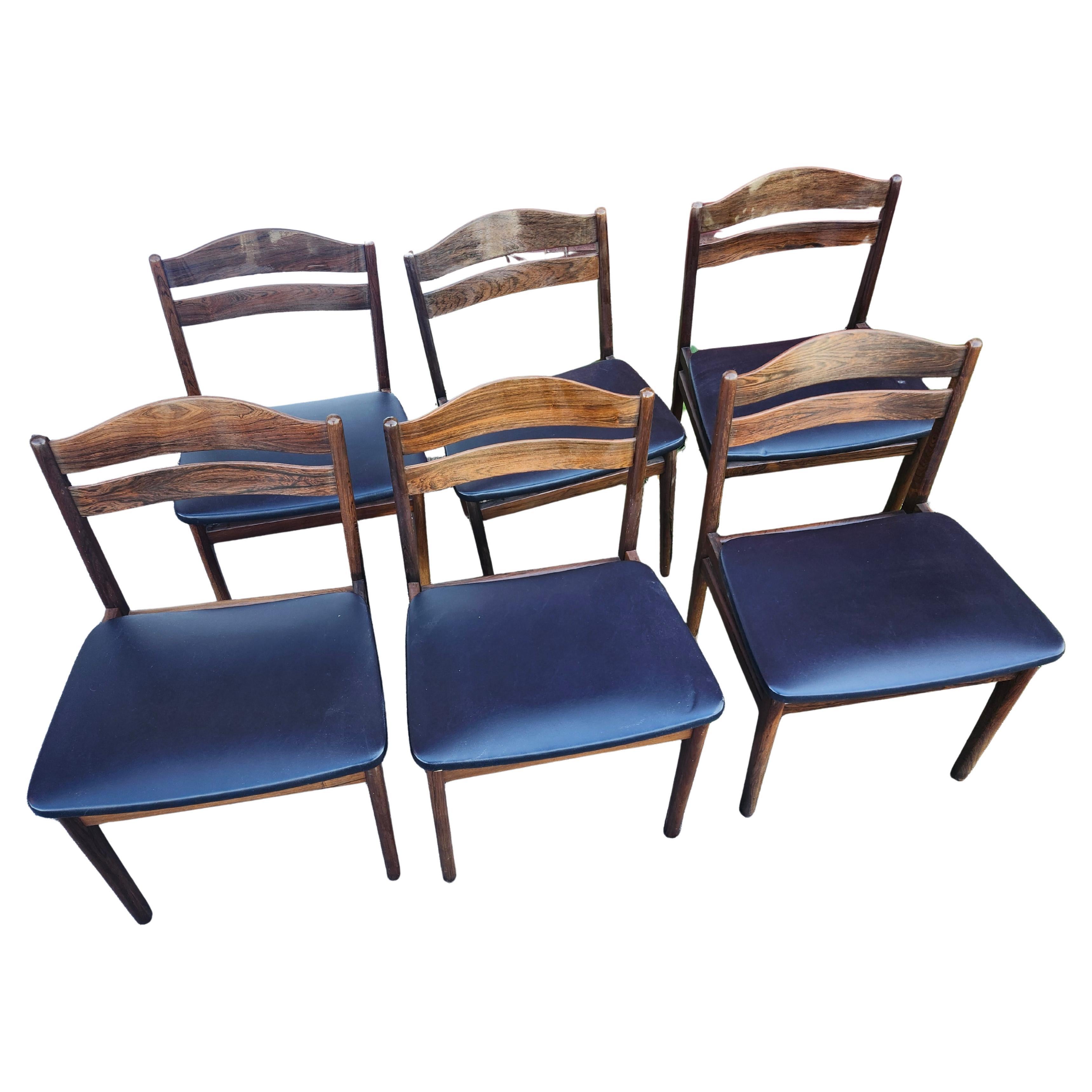 Hand-Crafted Mid Century Danish Modern Rosewood Set of 8 Dining Chairs by BS Mobelfabrik 1968 For Sale