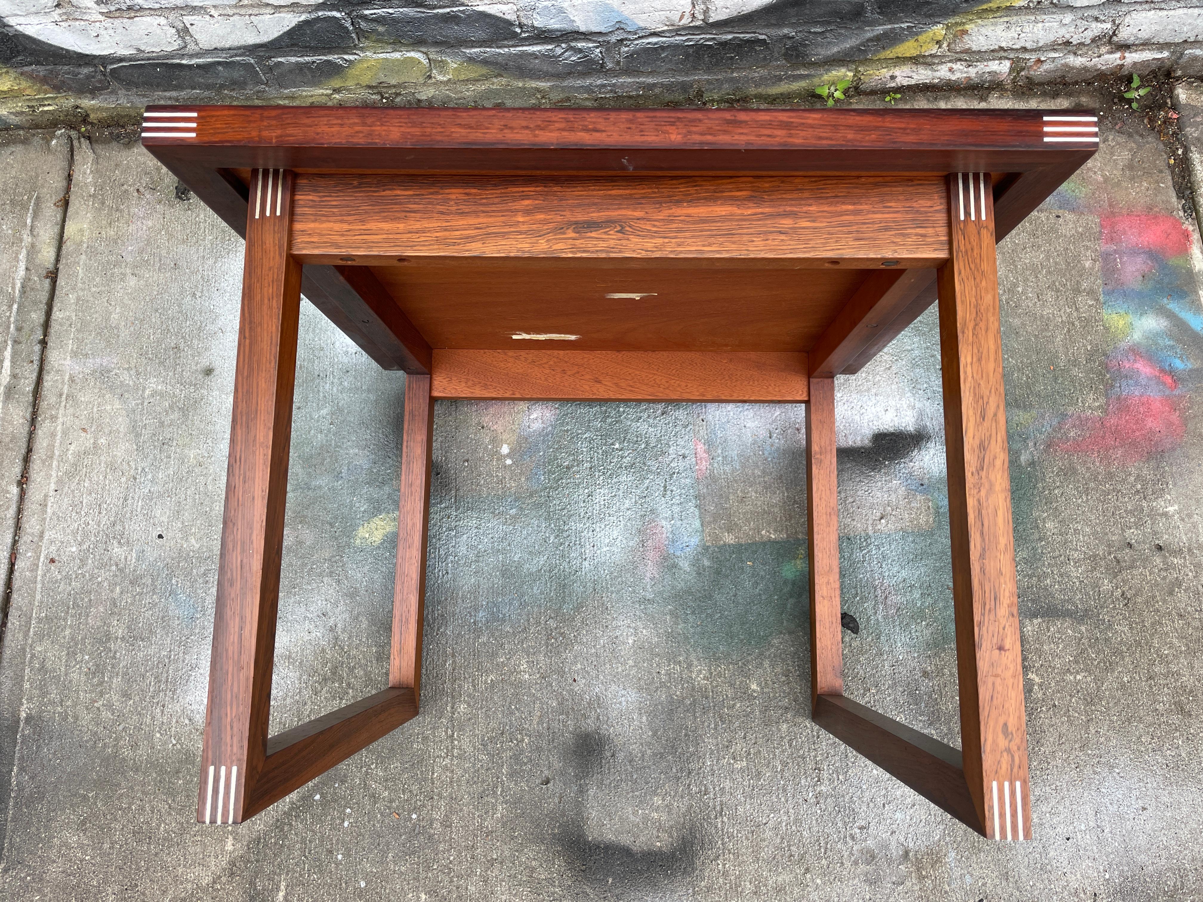 Mid Century Danish Modern rosewood side table or Coffee Table In Good Condition In BROOKLYN, NY