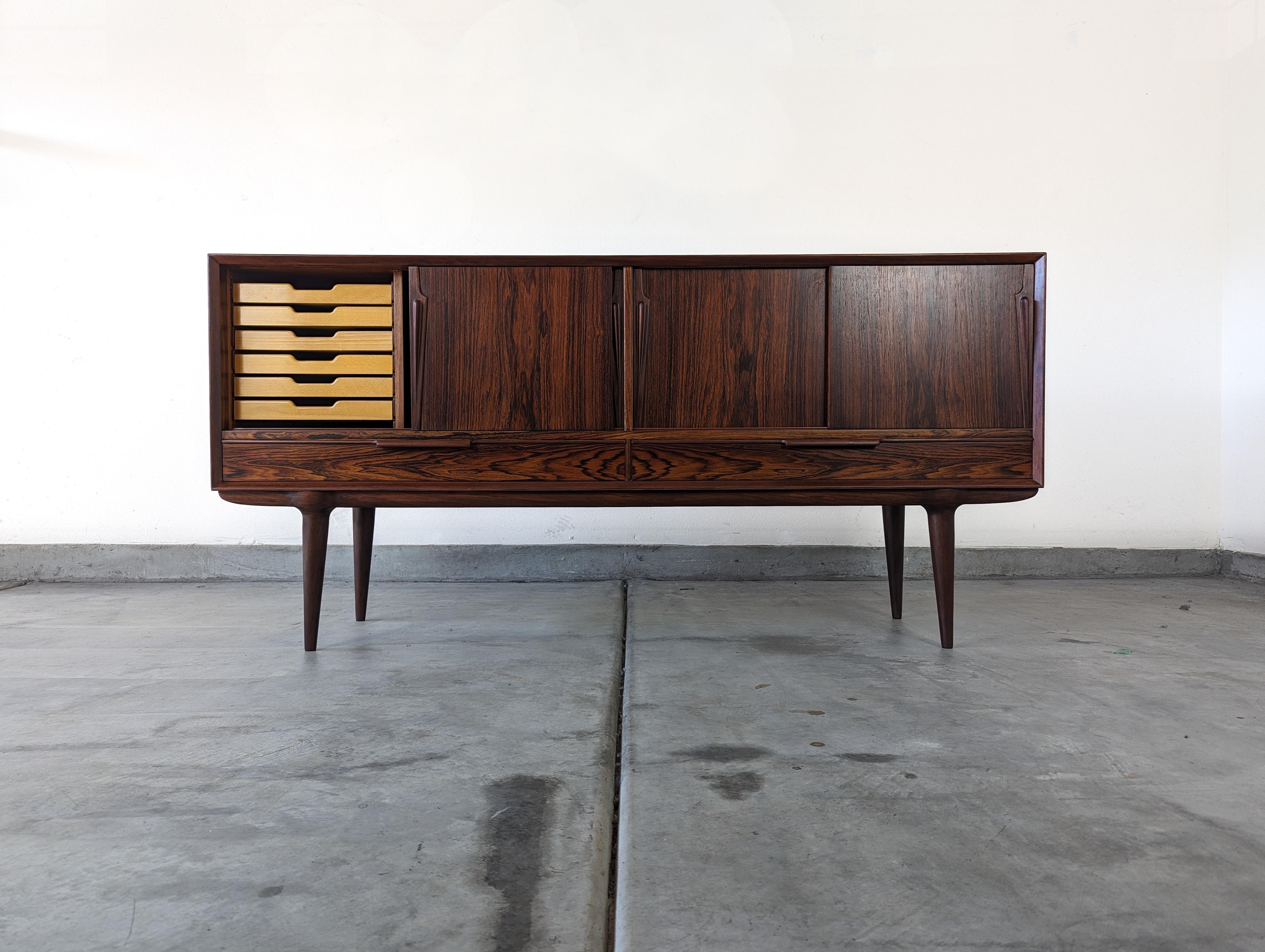Mid Century Danish Modern Rosewood Sideboard/Credenza by Gunni Omann, c1960s For Sale 1