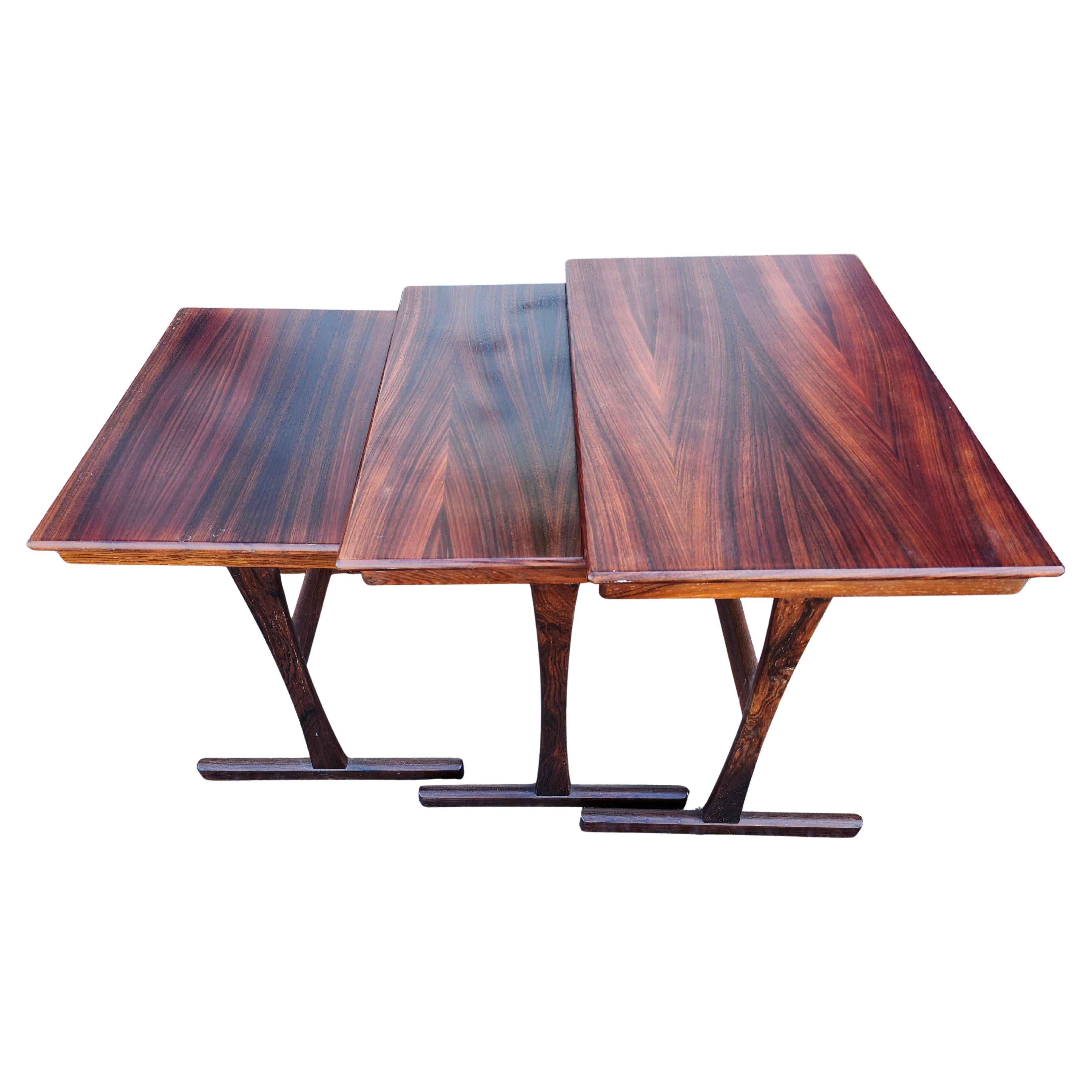 Dänische moderne Stapeltische aus Rosenholz, Mid-Century Modern, C1968 (Skandinavische Moderne) im Angebot