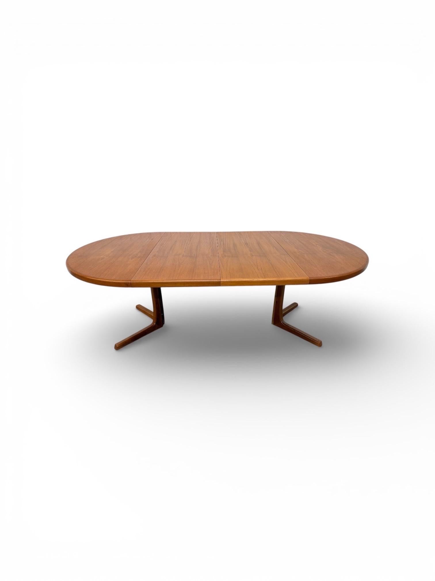 Mid-Century Danish Modern Round / Oval Teak Dining Table