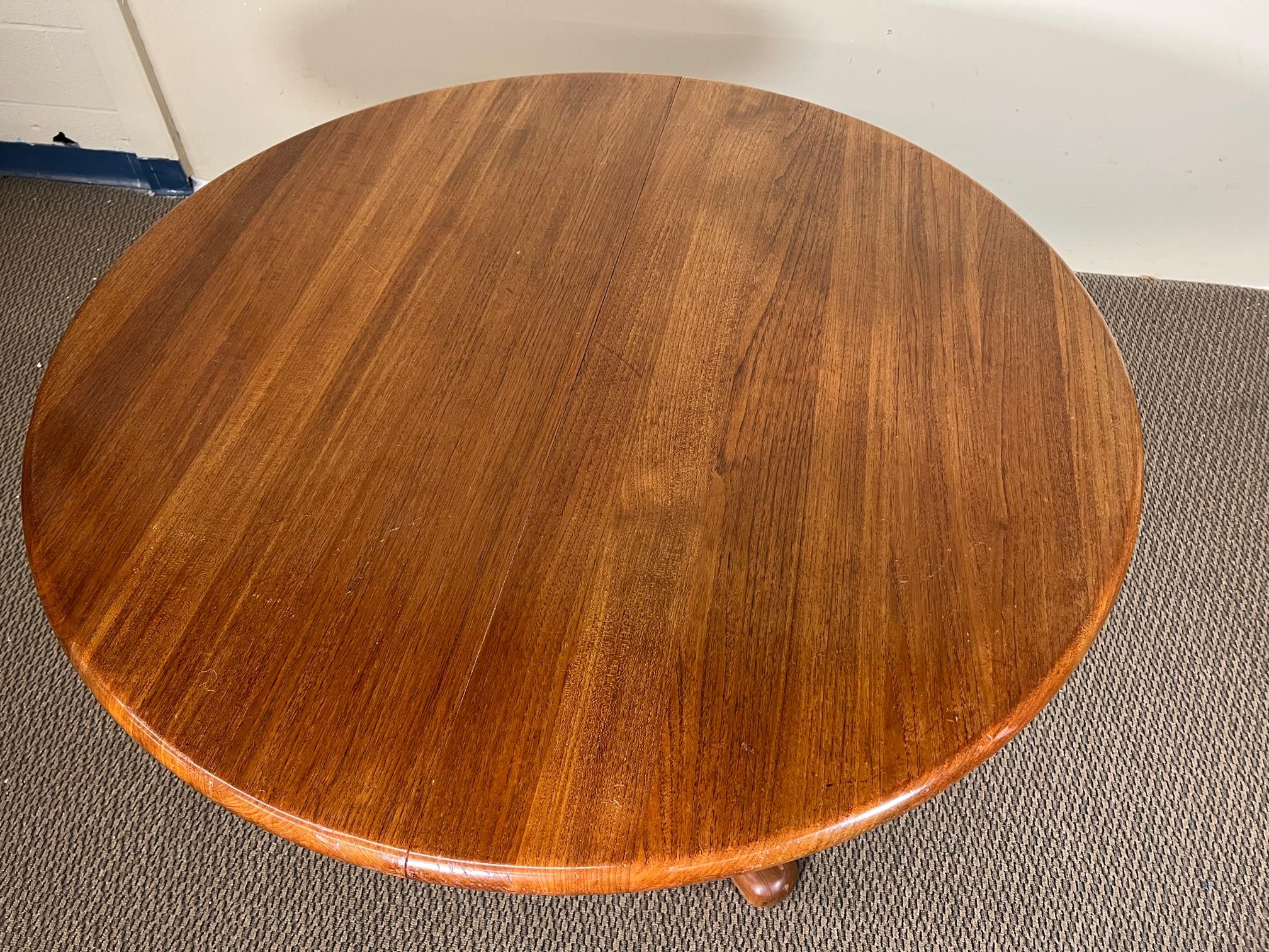 Mid Century Danish Modern Round Teak Extending Dining Table By Sun Furnitue 12