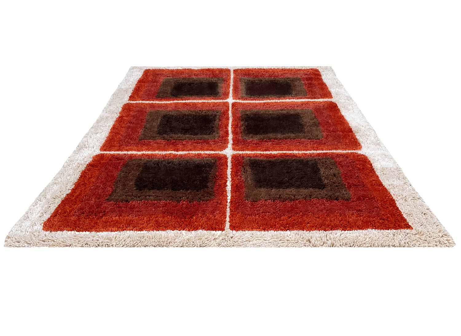 Dänischer moderner Rya-Teppich im Rya-Stil aus der Mitte des Jahrhunderts nach Verner Panton (21. Jahrhundert und zeitgenössisch) im Angebot