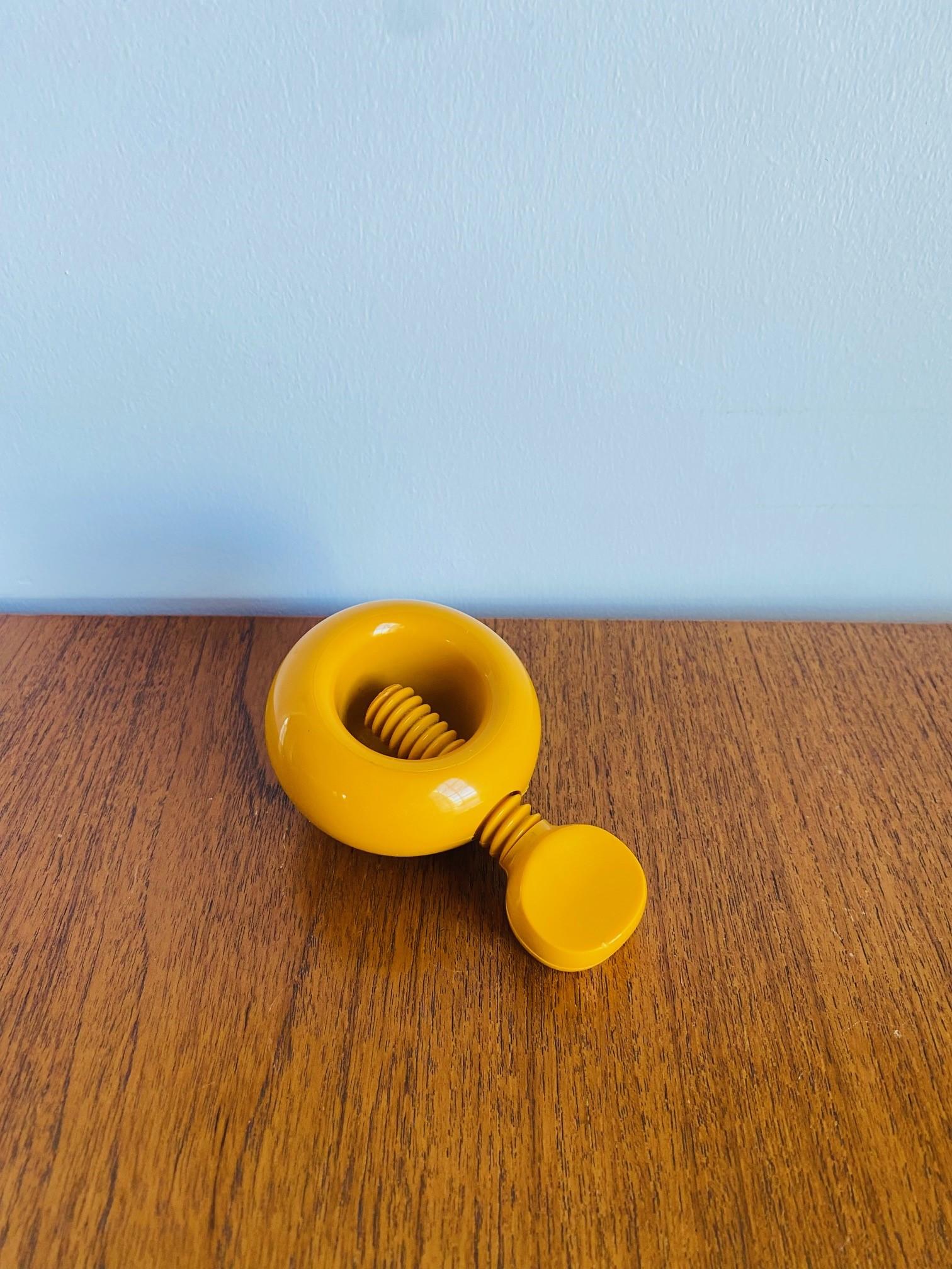 Incredibly cool and functional Danish modern screw nut cracker by Dana Plast.  This piece is cool and brings a cool, minimal retro feel with its aesthetic. Utilitarian and chic.

Mid-Century, Hollywood Regency, Art Deco, Eclectic, Coastal, Modern,