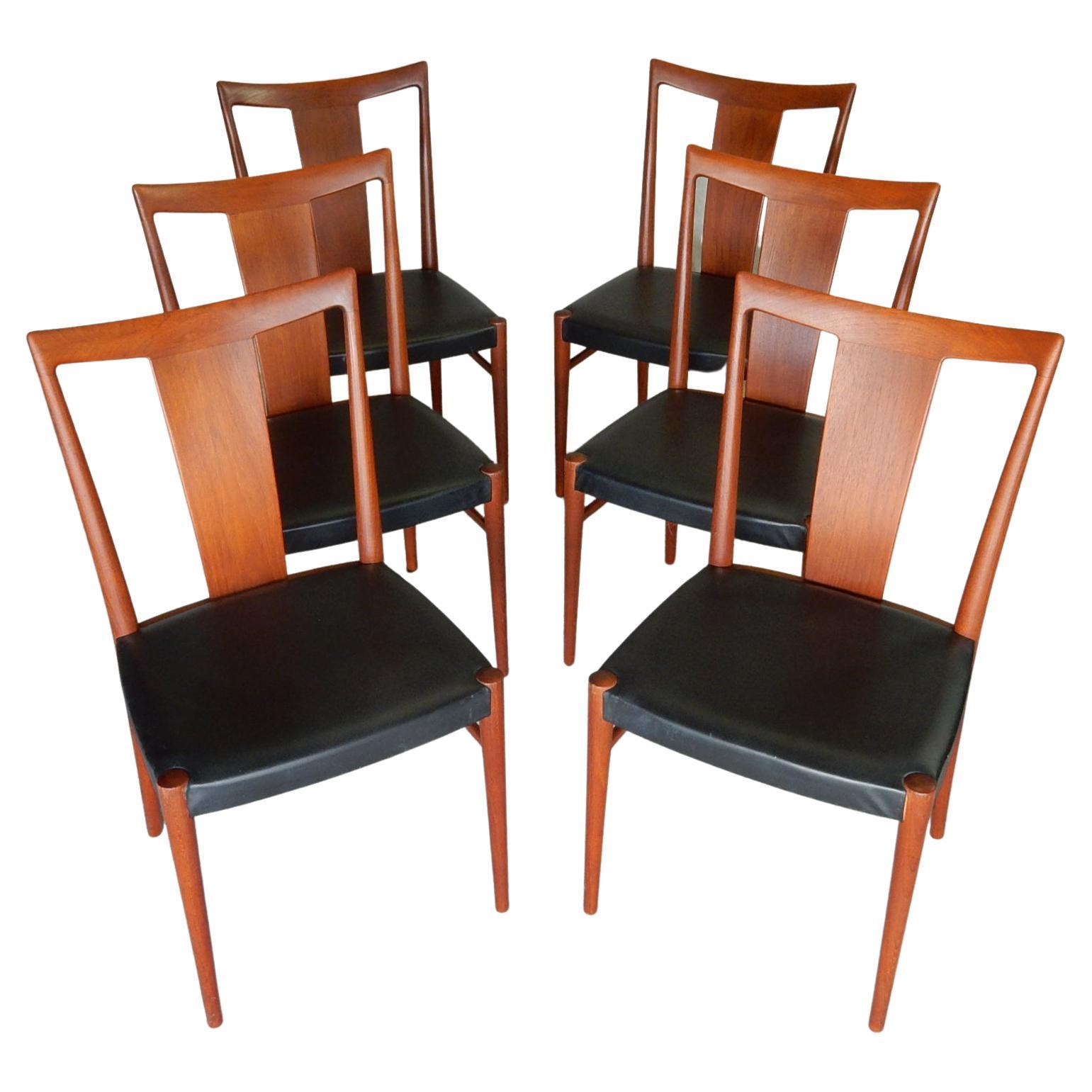 Mid-Century Danish Modern Sculptural Teak Dining Chairs 6 In Good Condition For Sale In Las Vegas, NV