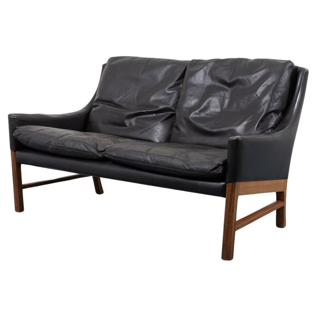 Mid-Century Danish Modern sculptural two seats sofa from Eilersen, 1960’s For Sale