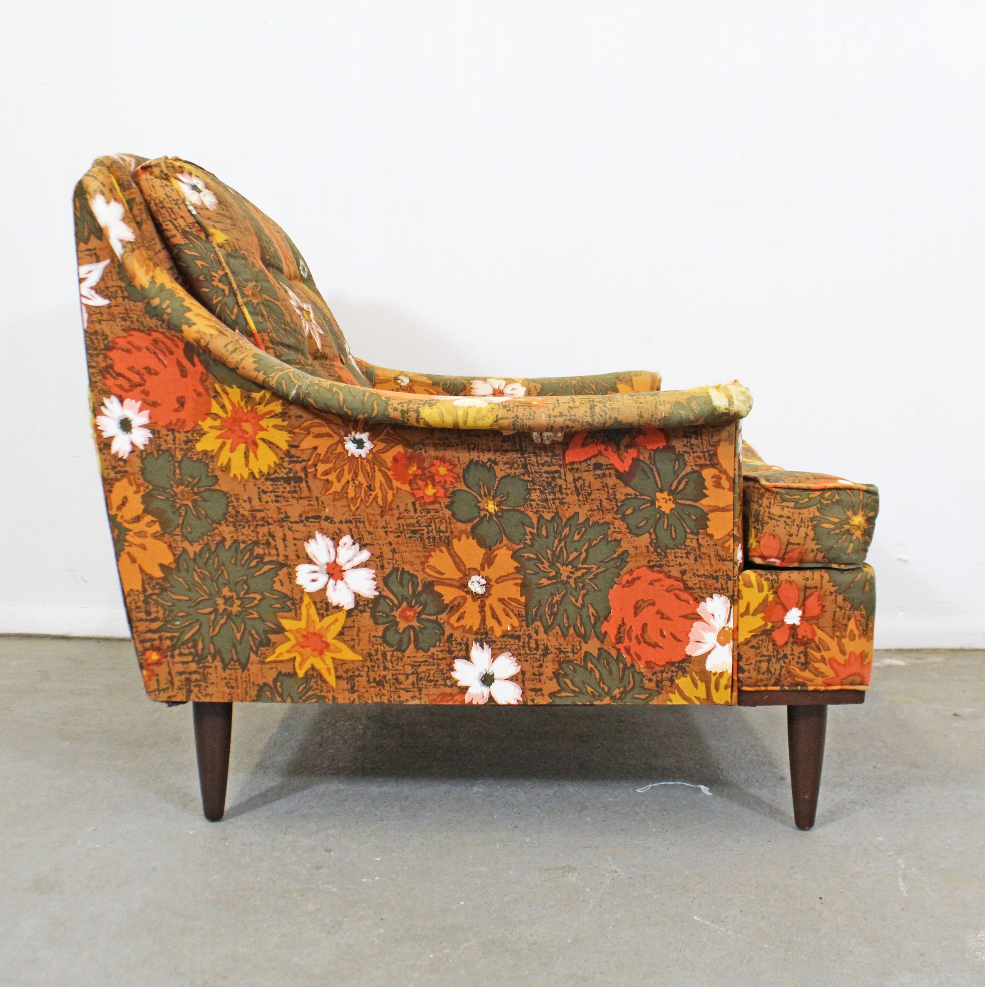 Midcentury Danish Modern Selig of Monroe Floral Lounge Chair In Fair Condition In Wilmington, DE